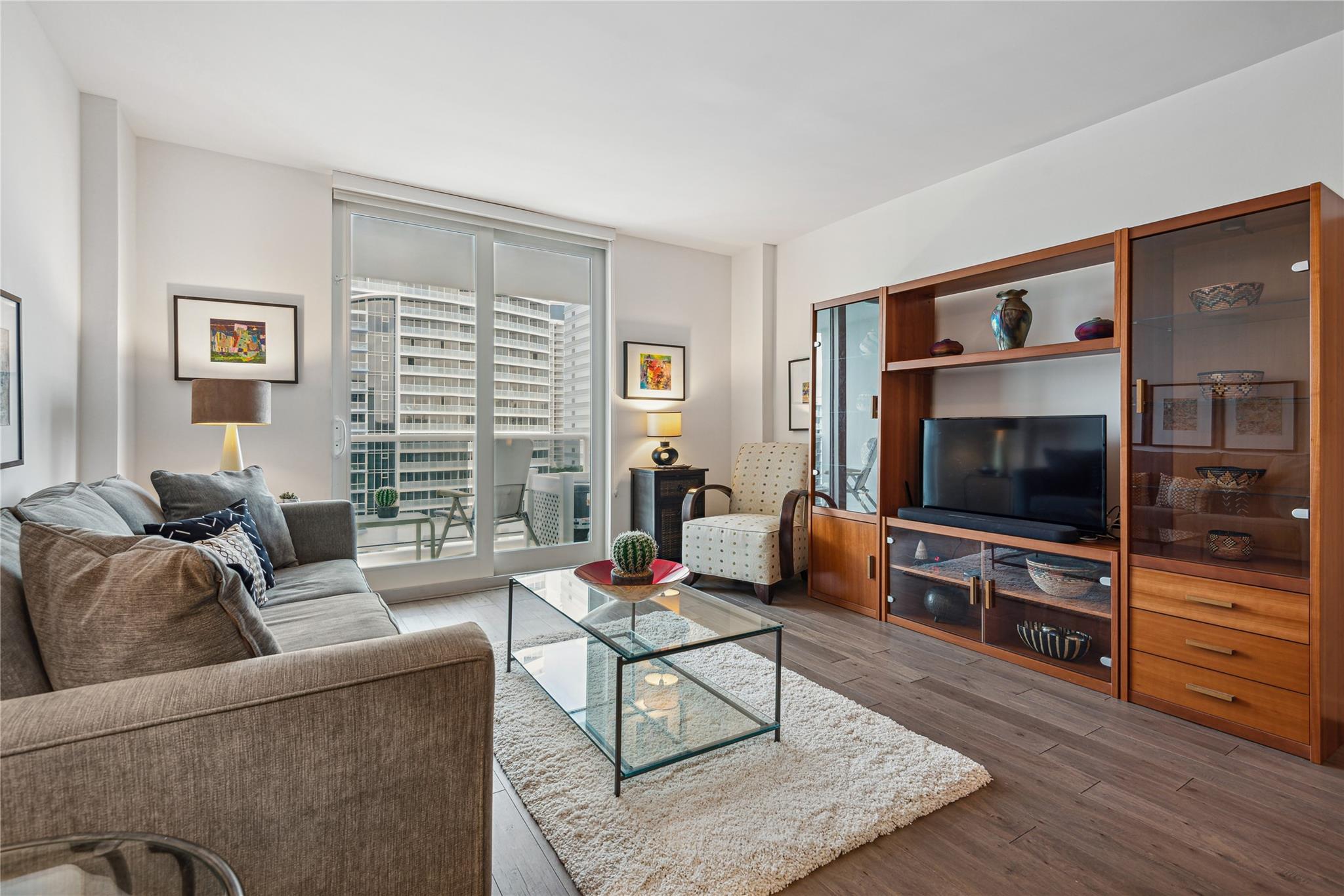 Birch Crest Apartments - Residential