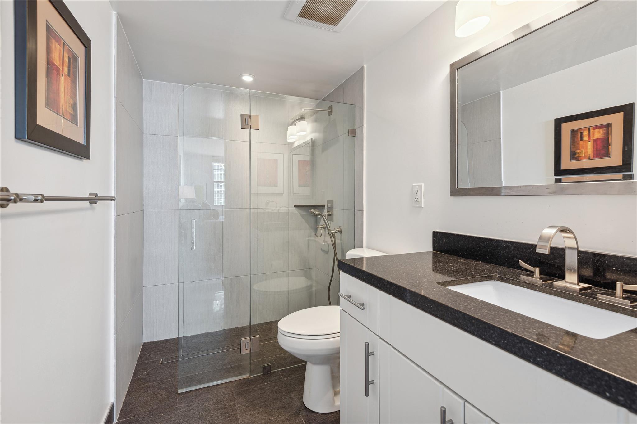 Birch Crest Apartments - Residential