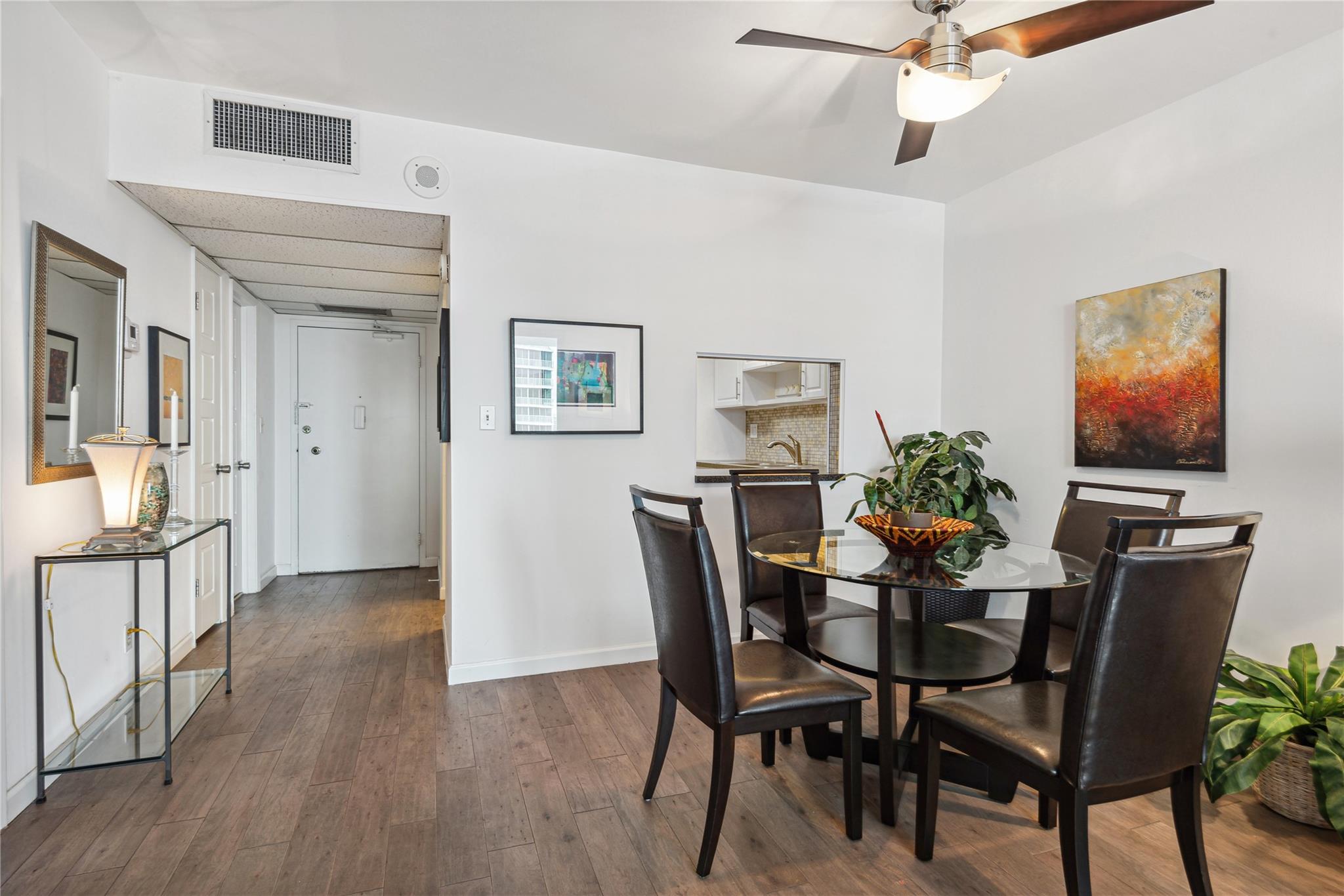 Birch Crest Apartments - Residential