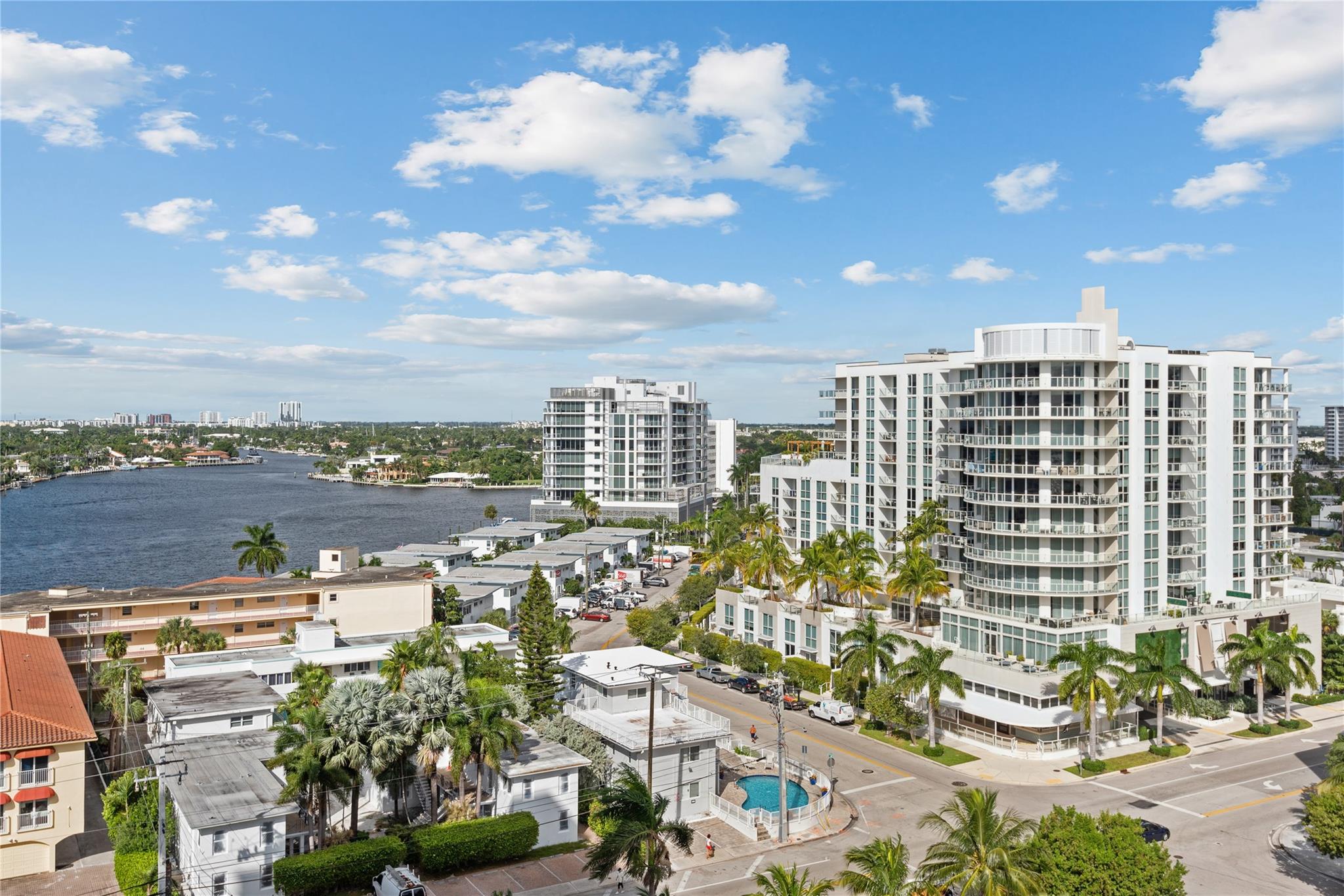 Birch Crest Apartments - Residential