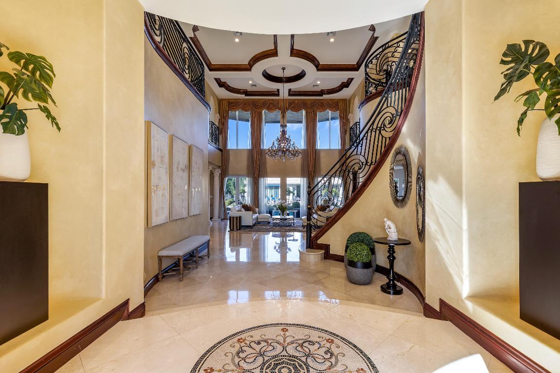TROPIC ISLE - Residential