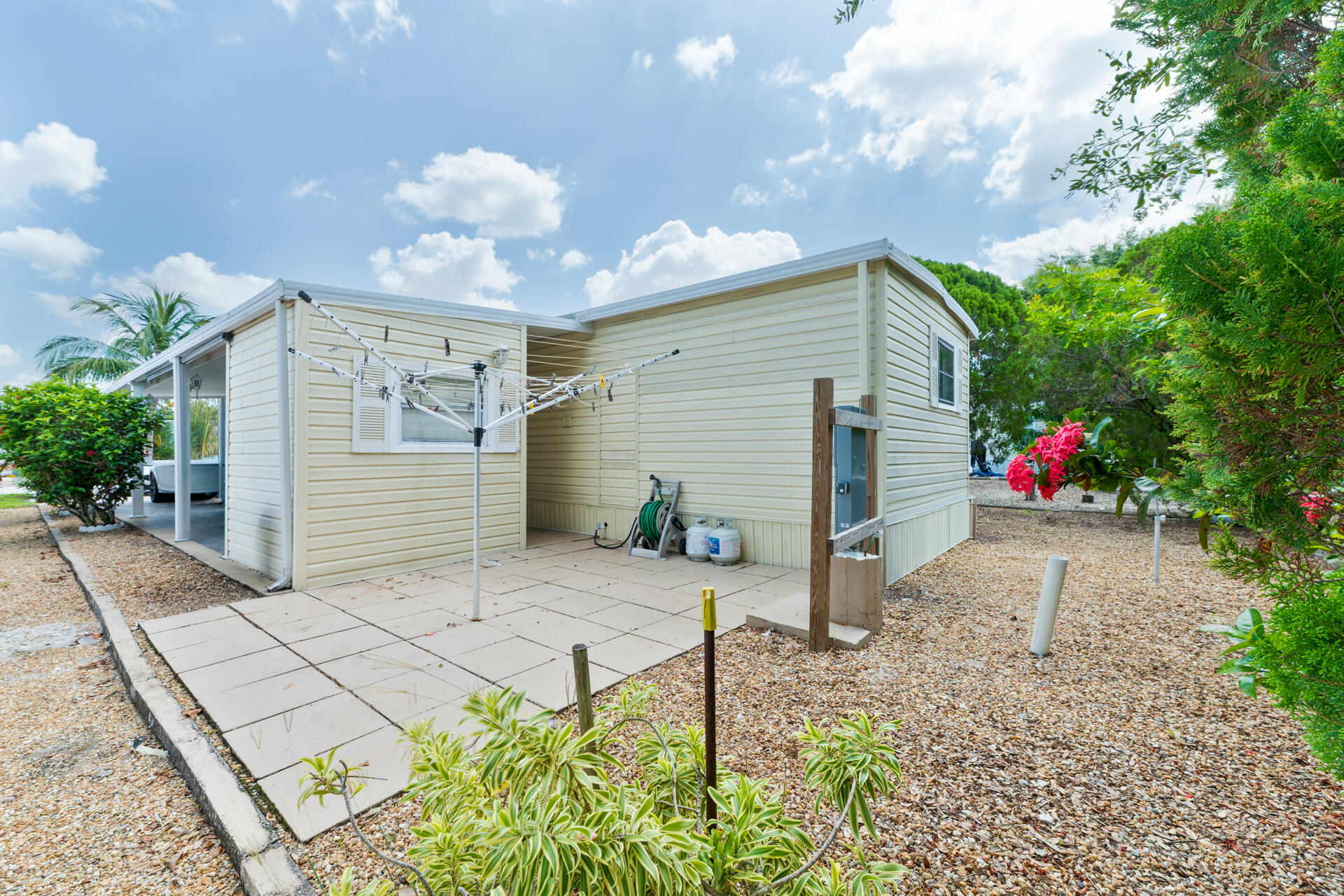 RAVENSWOOD ESTATES & MARINAS - Residential
