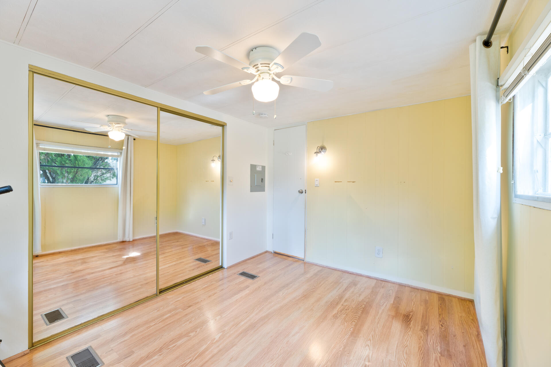 RAVENSWOOD ESTATES & MARINAS - Residential