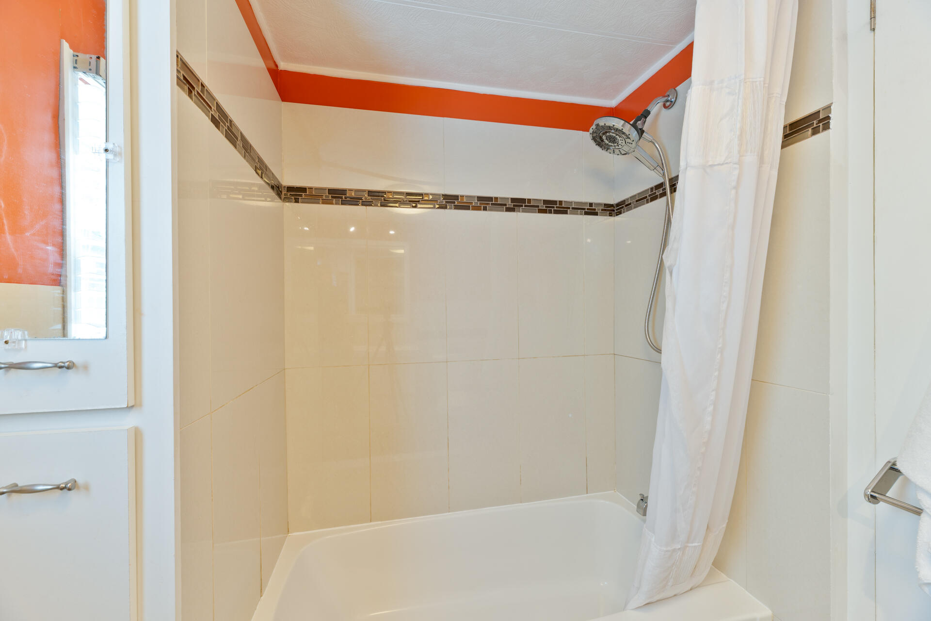 RAVENSWOOD ESTATES & MARINAS - Residential