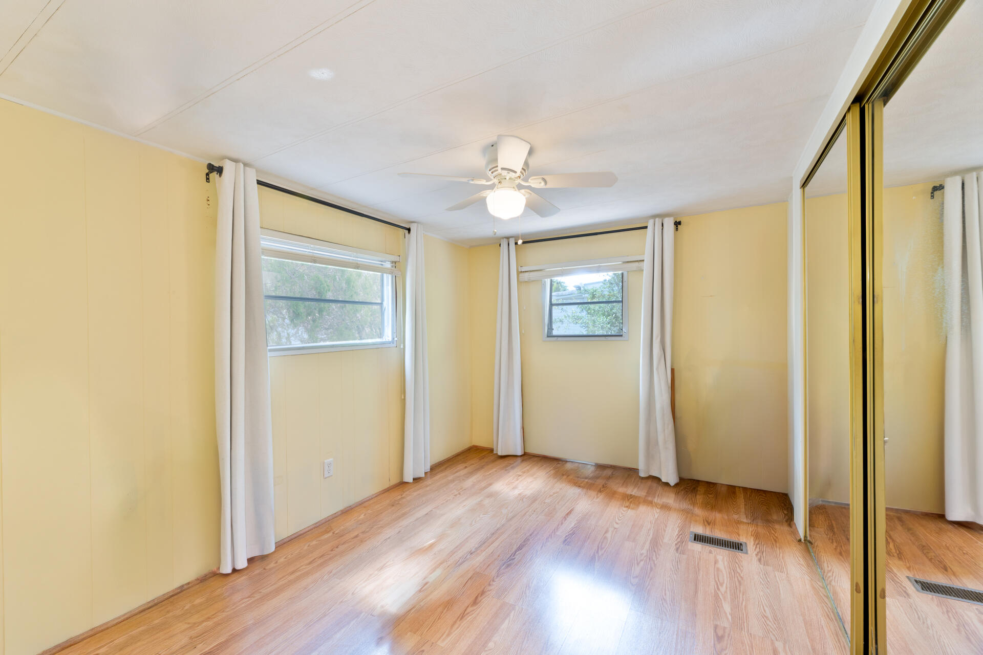 RAVENSWOOD ESTATES & MARINAS - Residential
