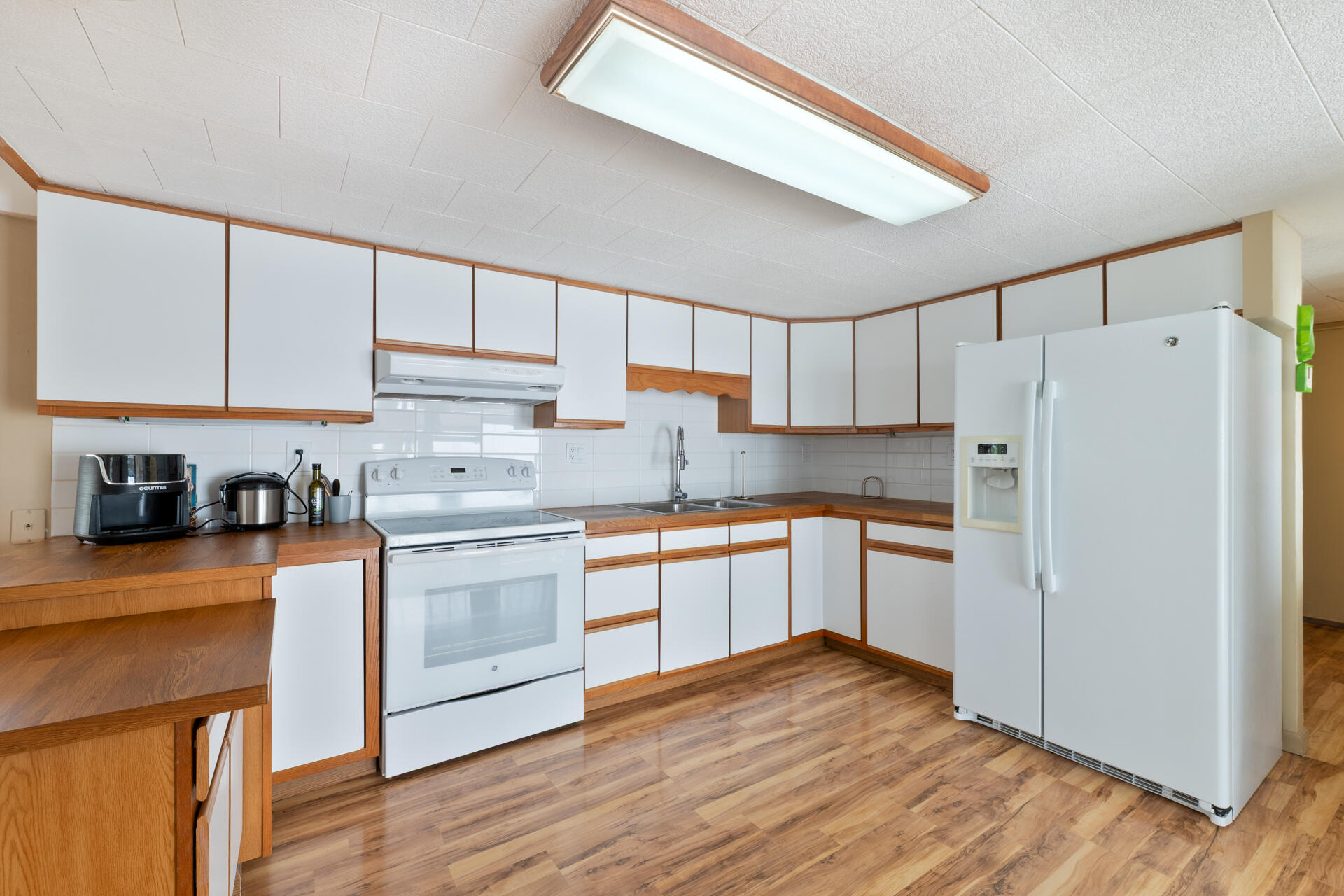 RAVENSWOOD ESTATES & MARINAS - Residential