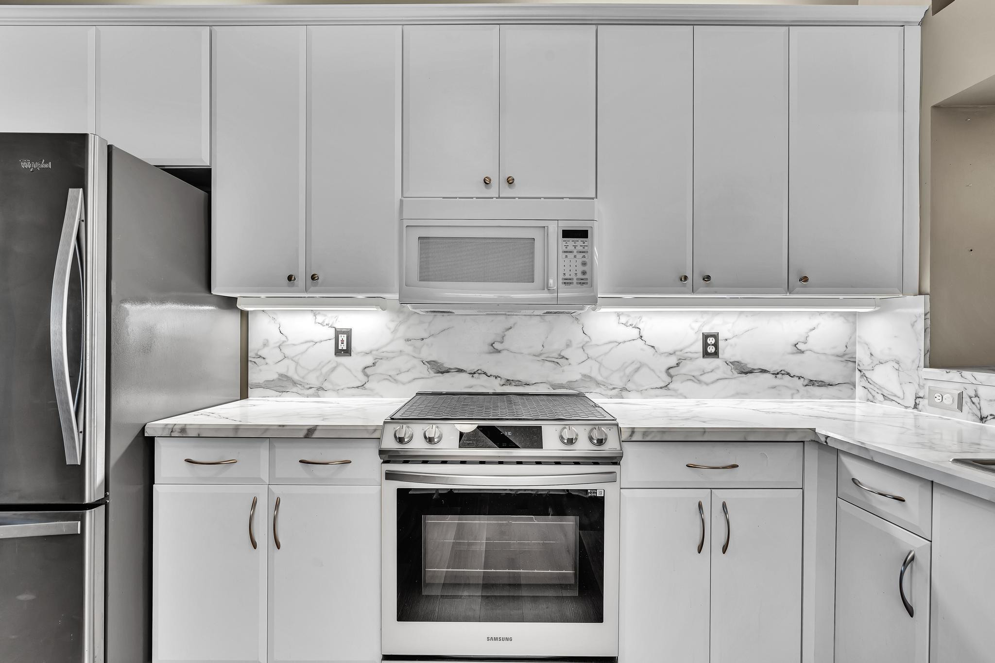 GRANVILLE CONDOMINIUM F - Residential