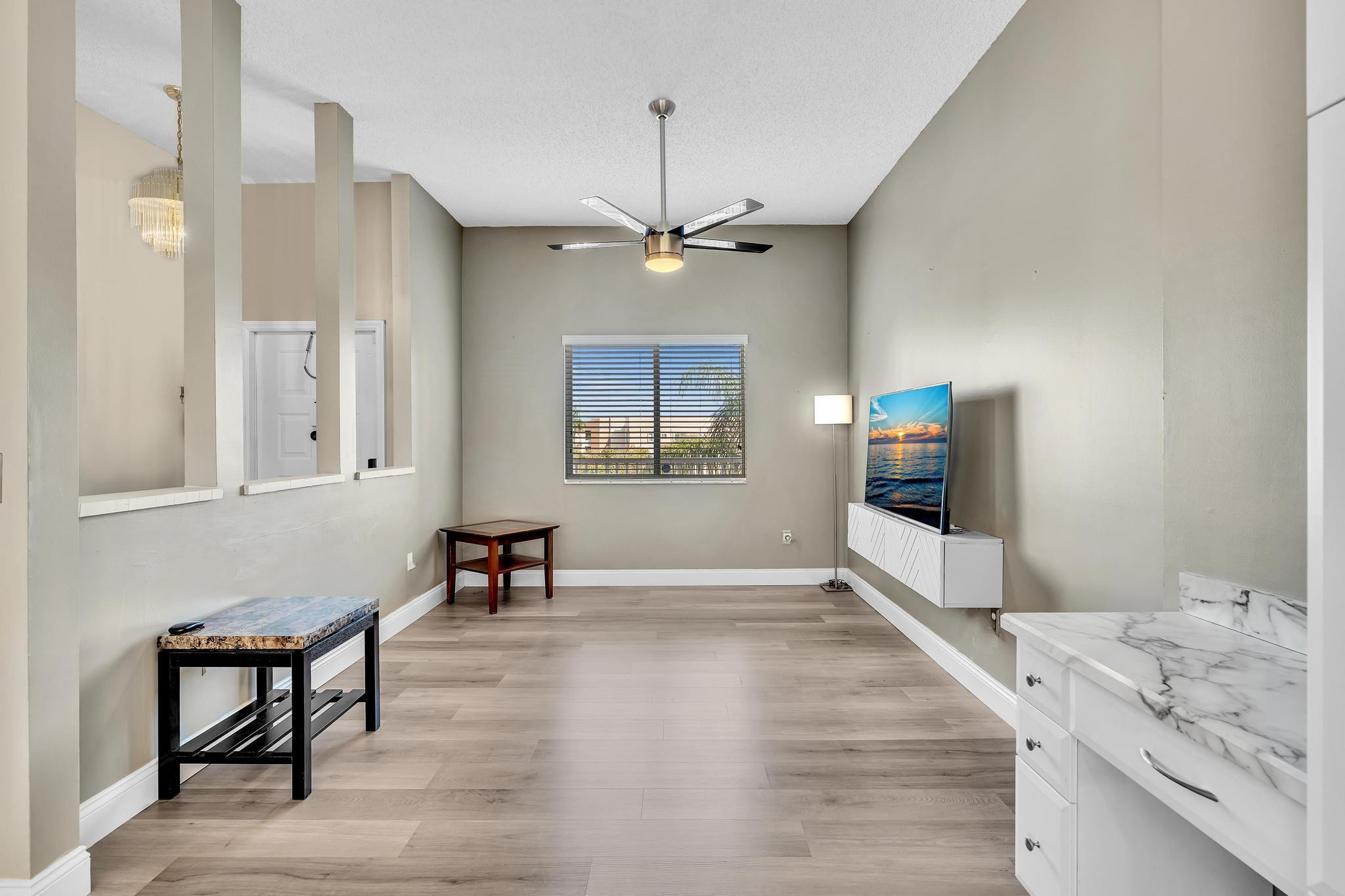 GRANVILLE CONDOMINIUM F - Residential