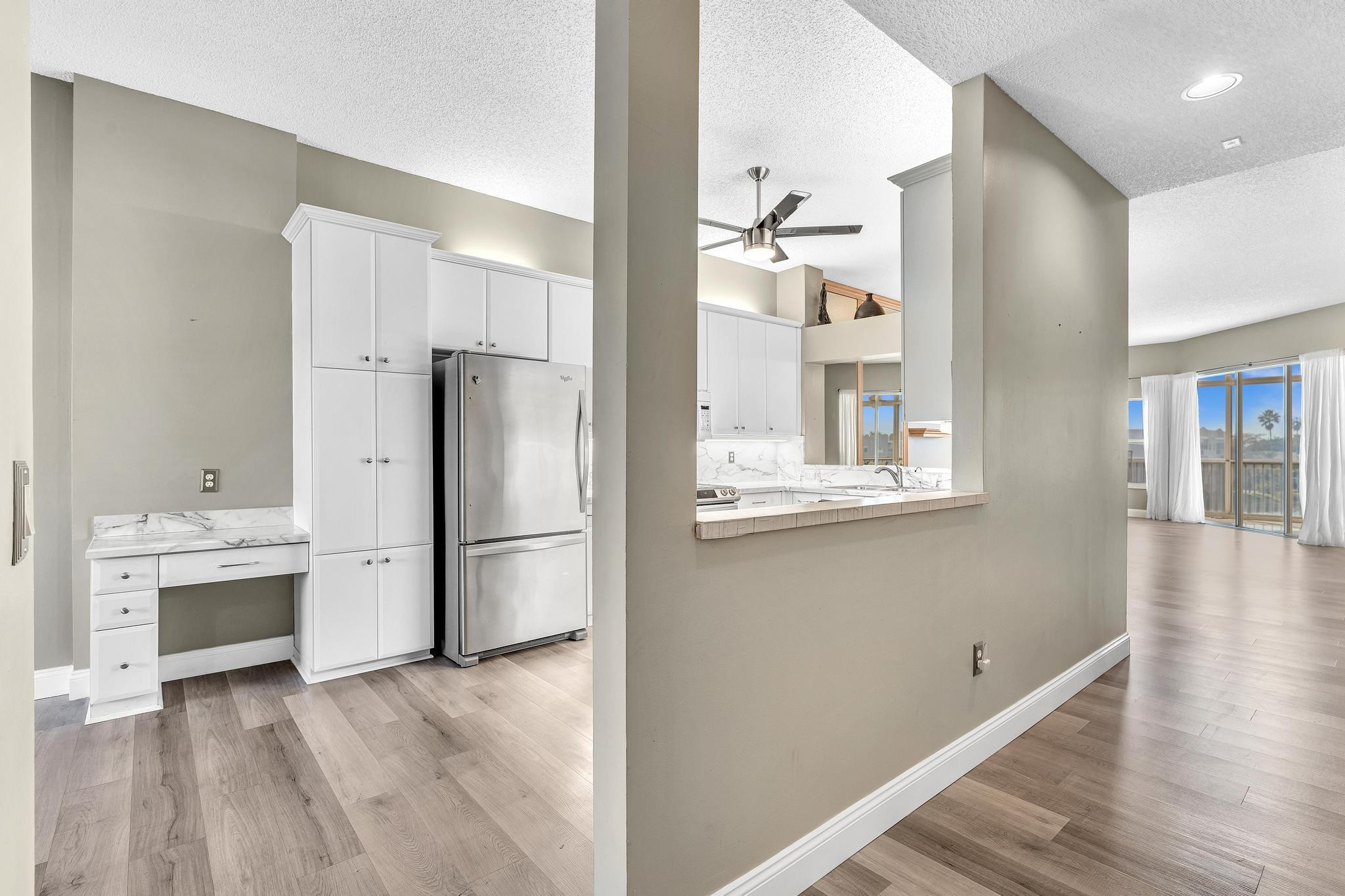 GRANVILLE CONDOMINIUM F - Residential