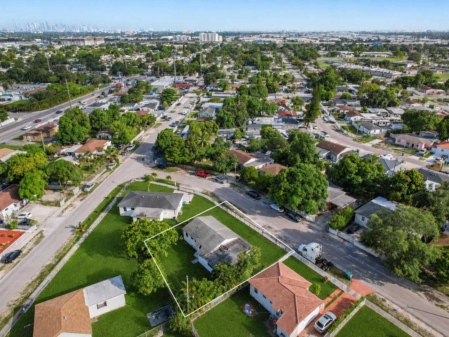 BROADMOOR MANOR - Residential