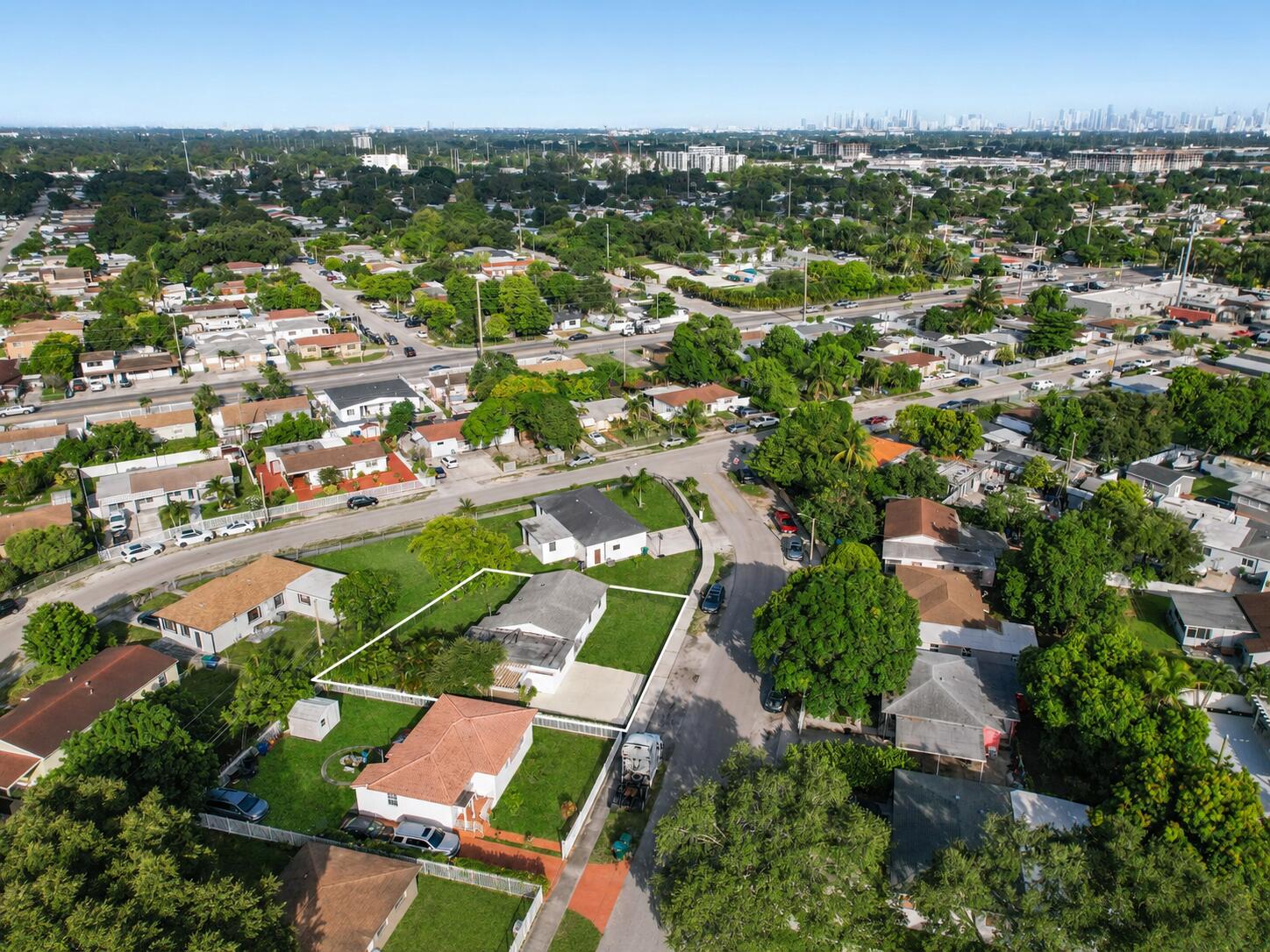BROADMOOR MANOR - Residential