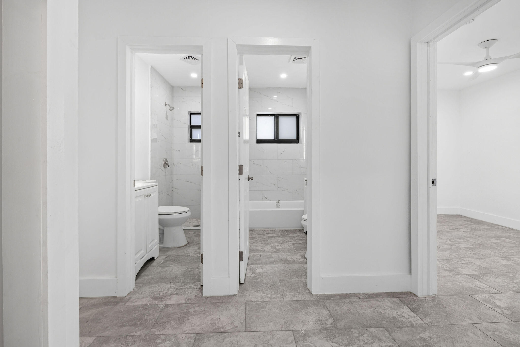 BROADMOOR MANOR - Residential