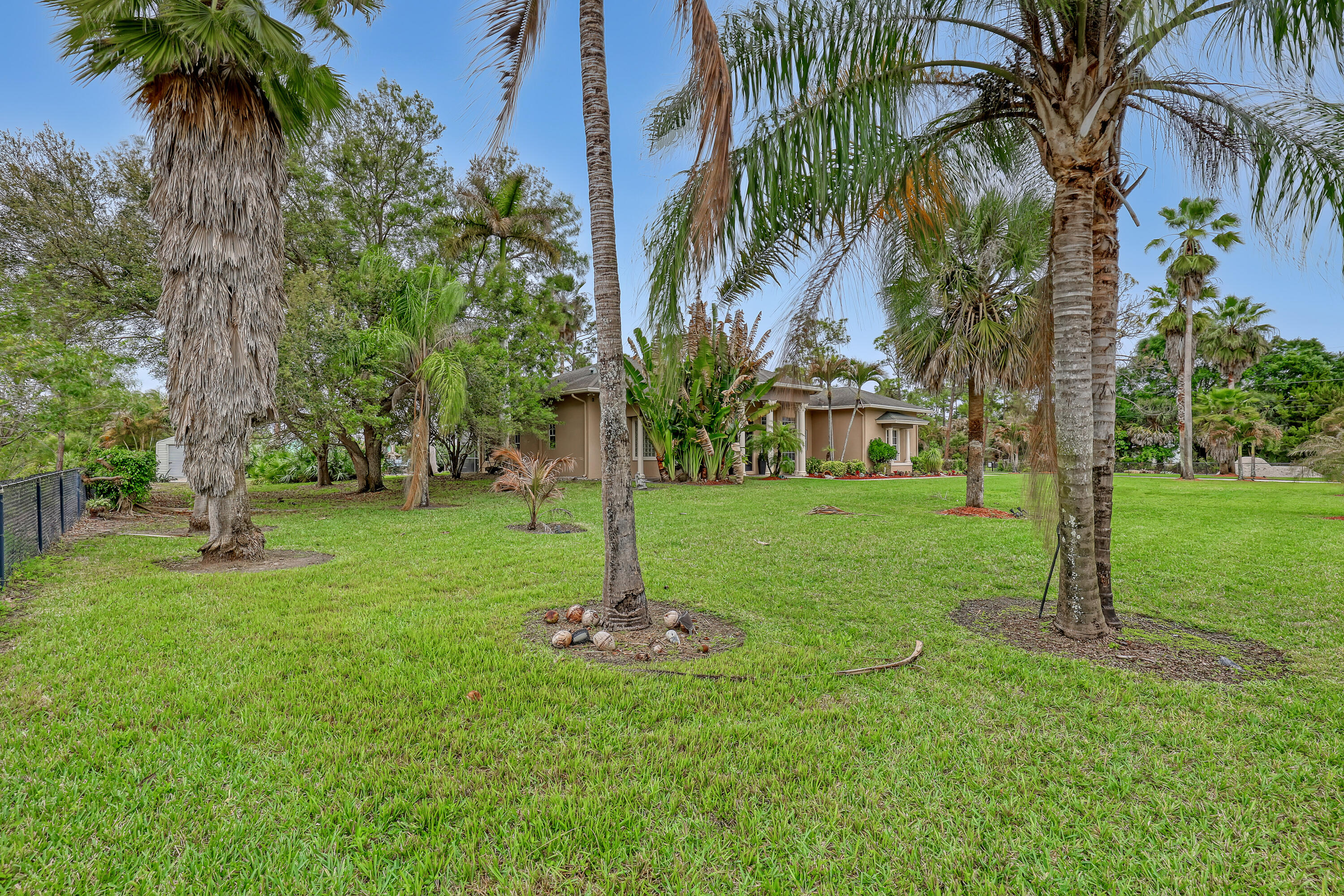 Acreage & Unrec (The Acreage) - Residential