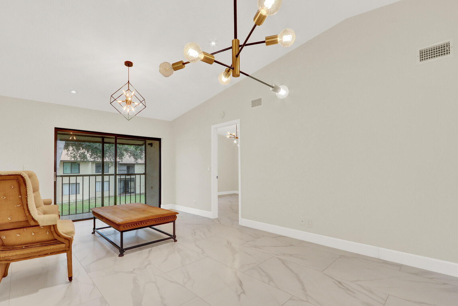KENSINGTON WALK CONDO - Residential Lease
