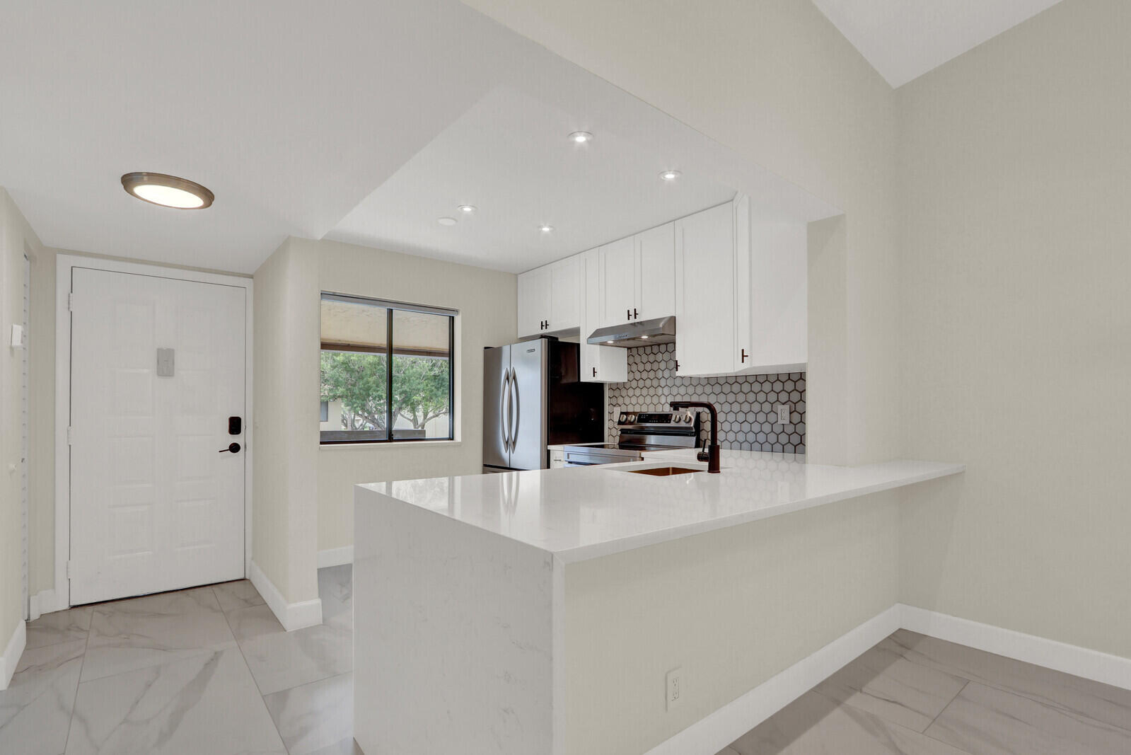 KENSINGTON WALK CONDO - Residential Lease