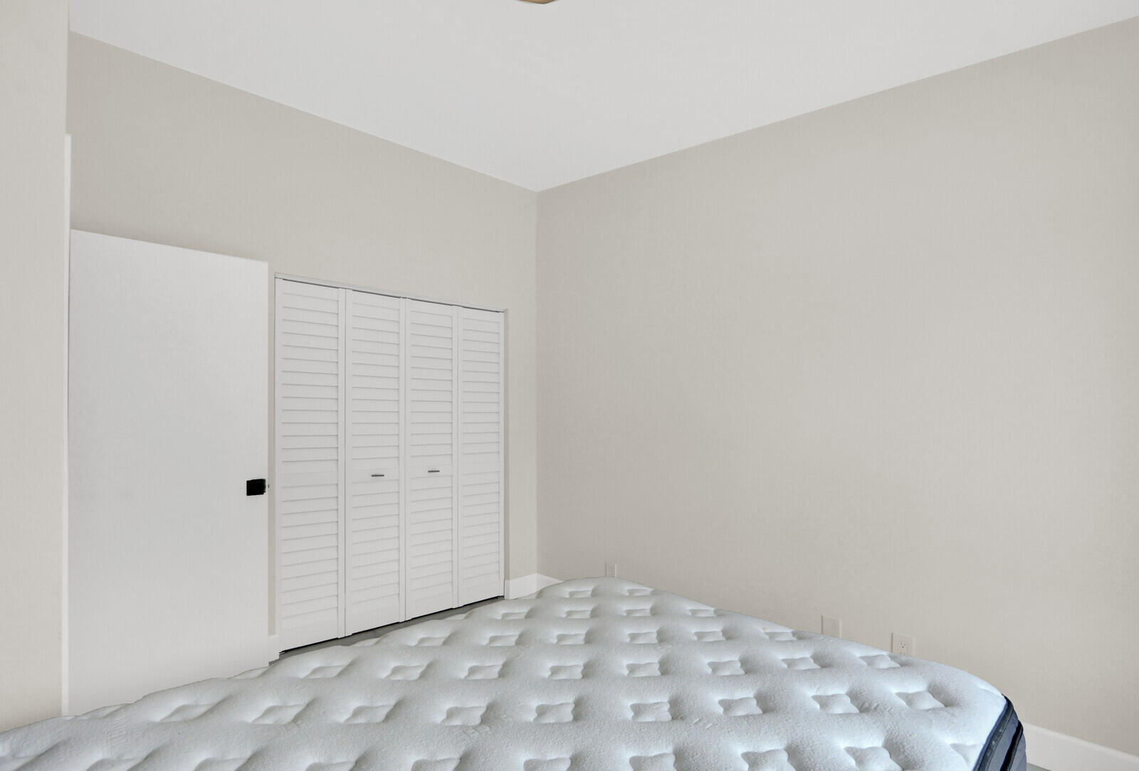 KENSINGTON WALK CONDO - Residential Lease