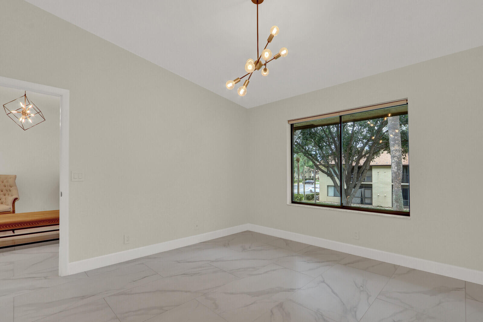 KENSINGTON WALK CONDO - Residential Lease