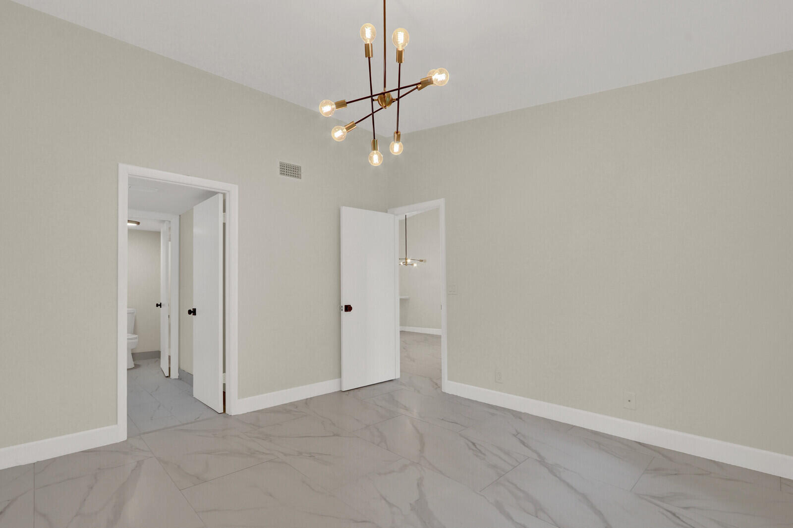 KENSINGTON WALK CONDO - Residential Lease