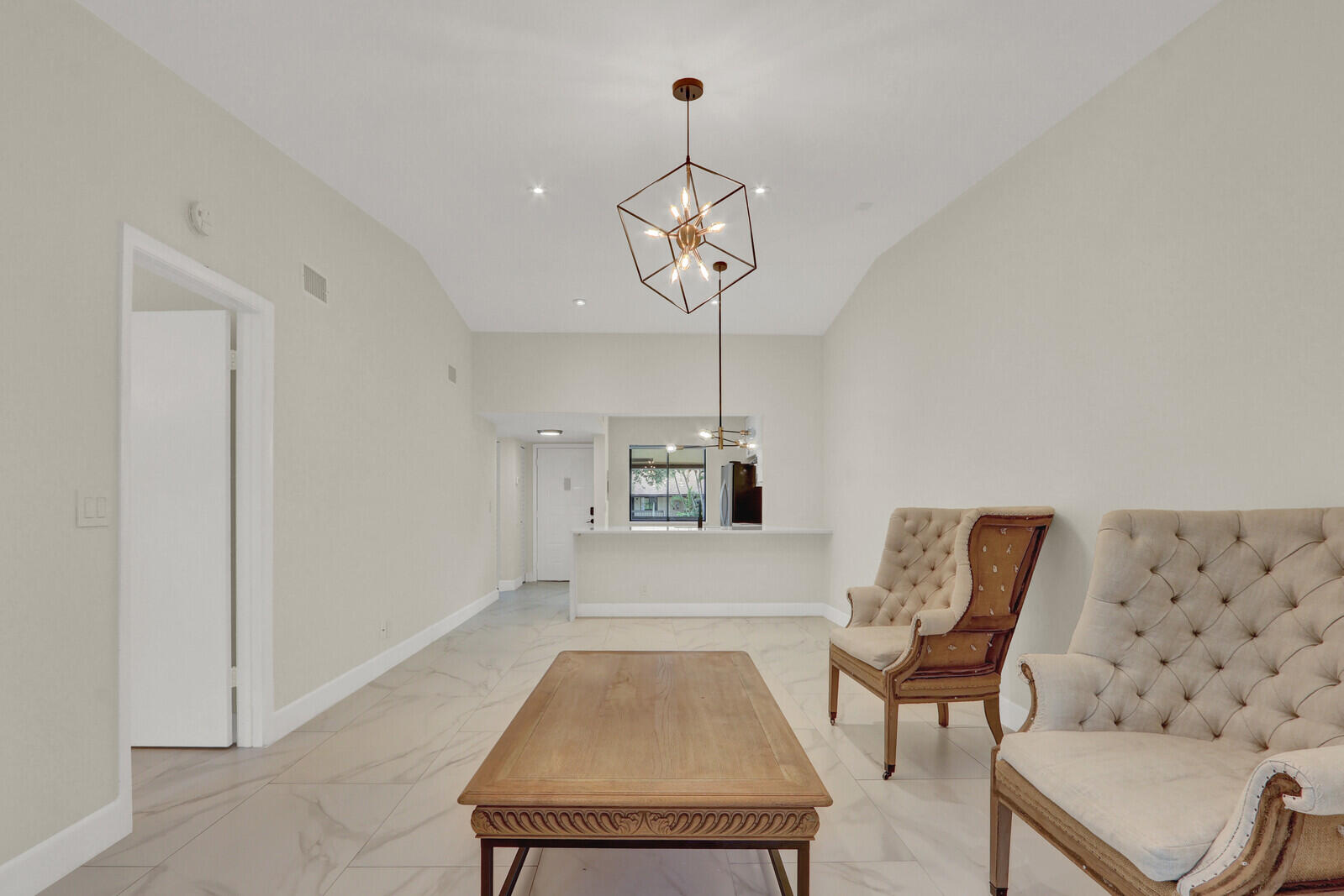 KENSINGTON WALK CONDO - Residential Lease