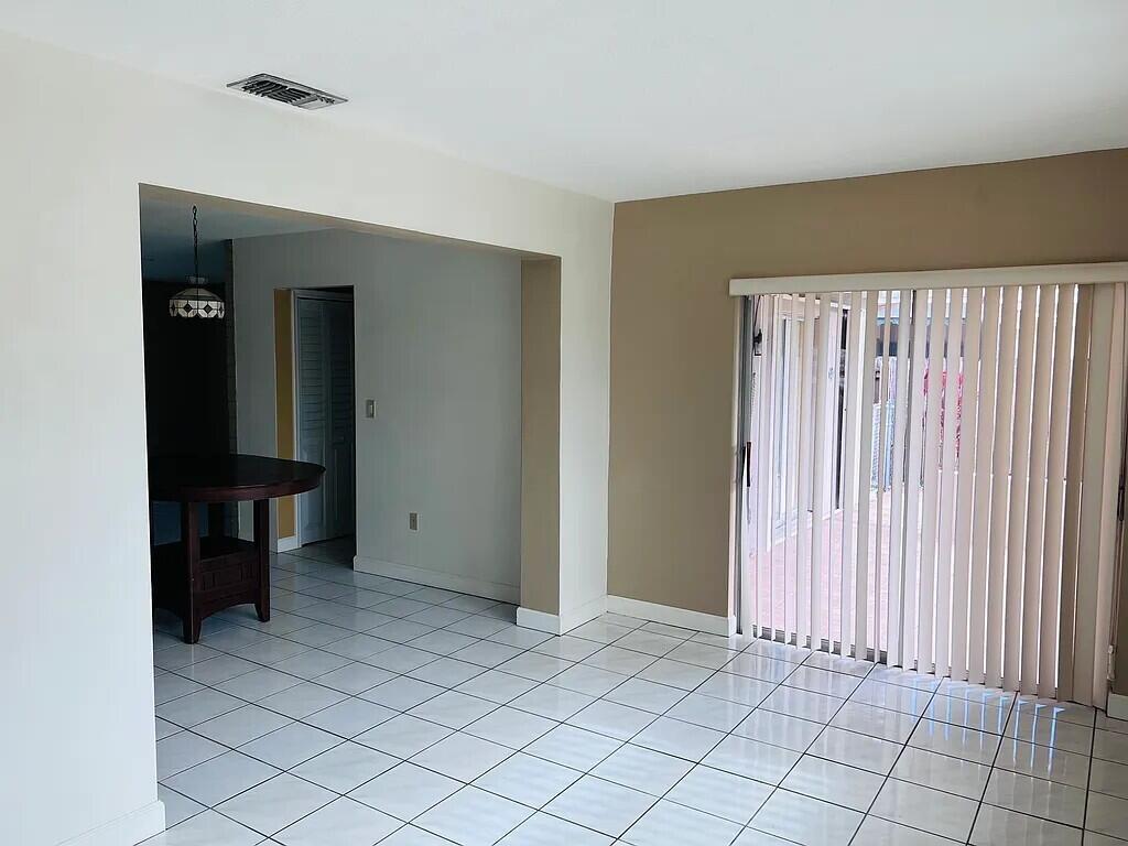 SUNRISE GOLF VILLAGE - Residential