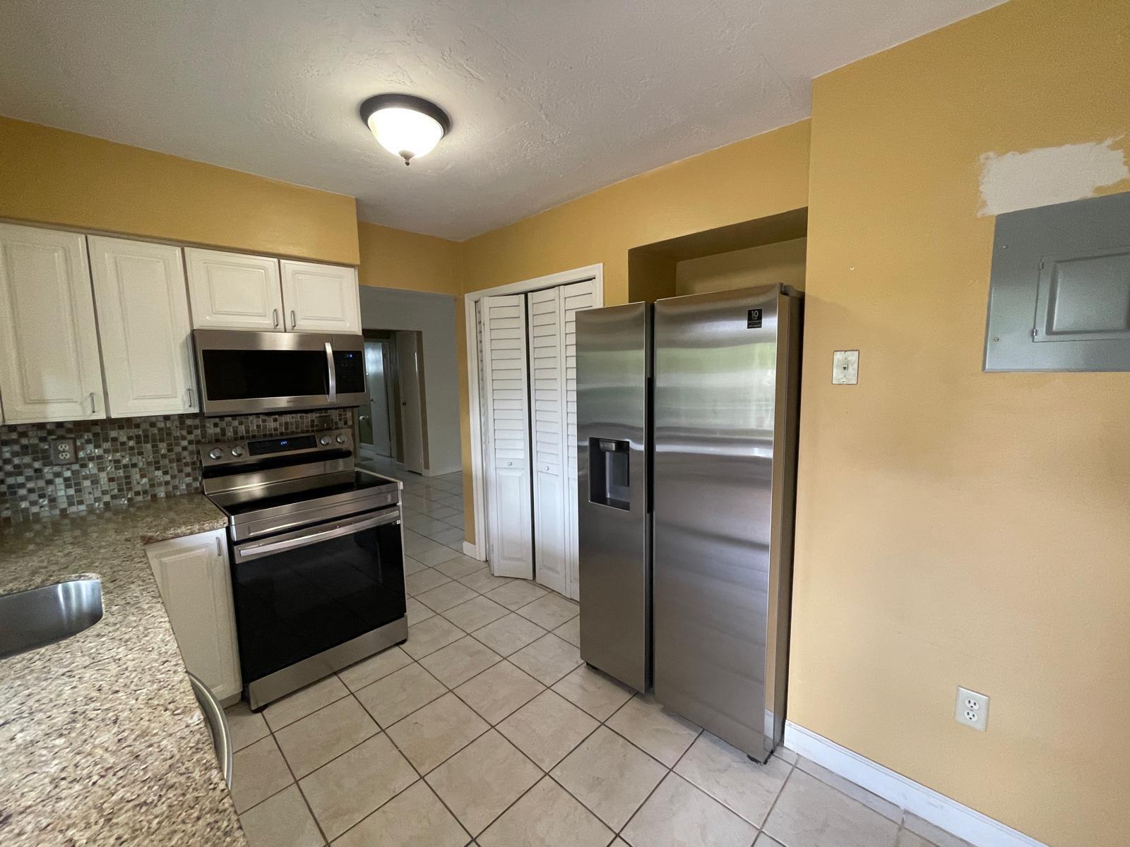 SUNRISE GOLF VILLAGE - Residential