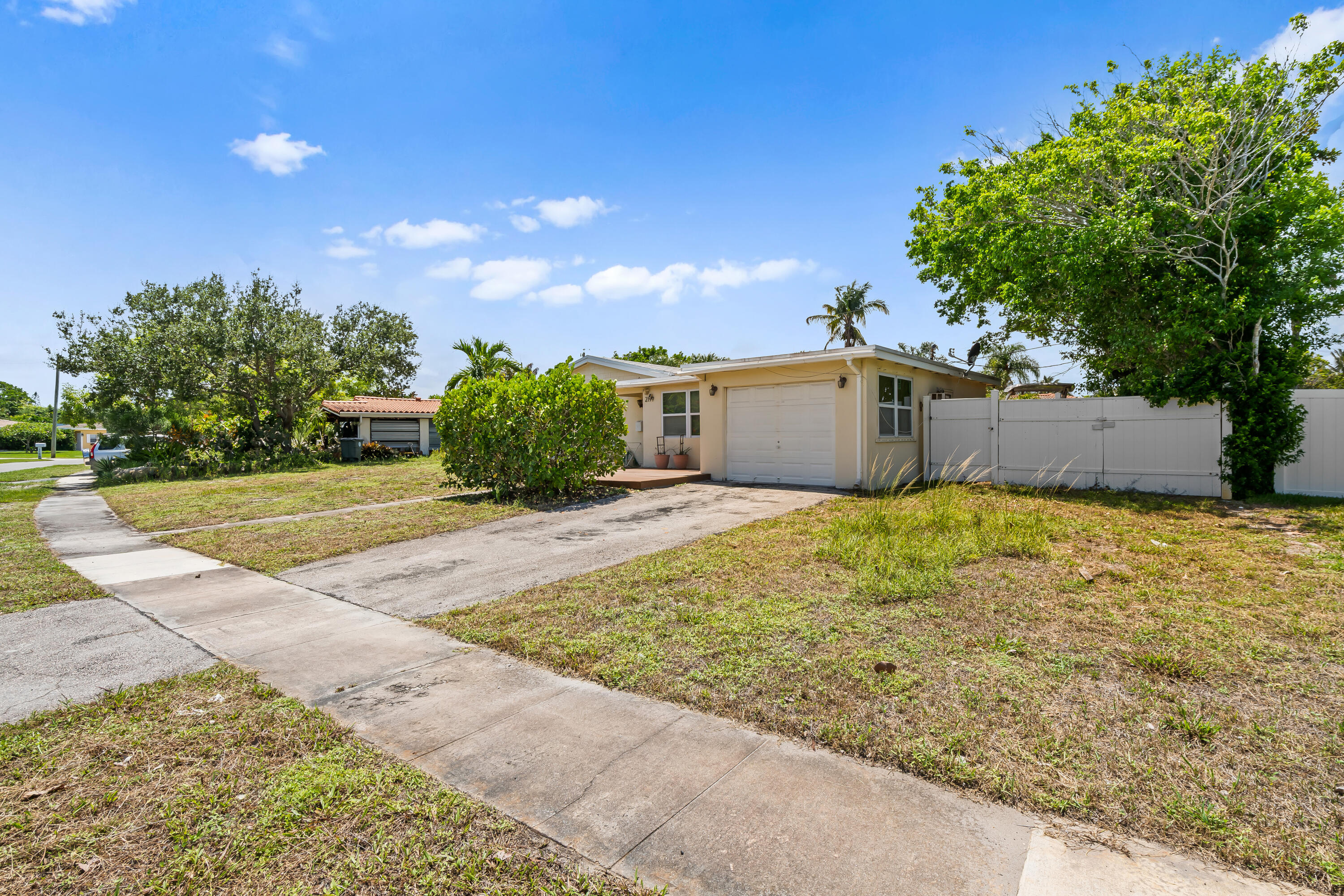 Cute 3-bedroom single family home nestled in one of East Boca Raton's most sought-after neighborhoods! Close to the beach and downtown! Amazing location! Perfect for entertaining or relaxing year-round. With NO HOA, this home is ideal as a primary residence, seasonal getaway, or investment property. Conveniently located in east Boca (east of I95) and minutes from Boca's beautiful beaches, Mizner Park, Royal Palm Place, downtown Boca Raton, waterfront dining, FAU, Boca Raton Airport, Brightline, I-95, championship golf, upscale shopping, and beautiful parks. Updated kitchen and hurricane impact windows! Large fenced in backyard and large 8,700 sq ft lot! Excellent price!