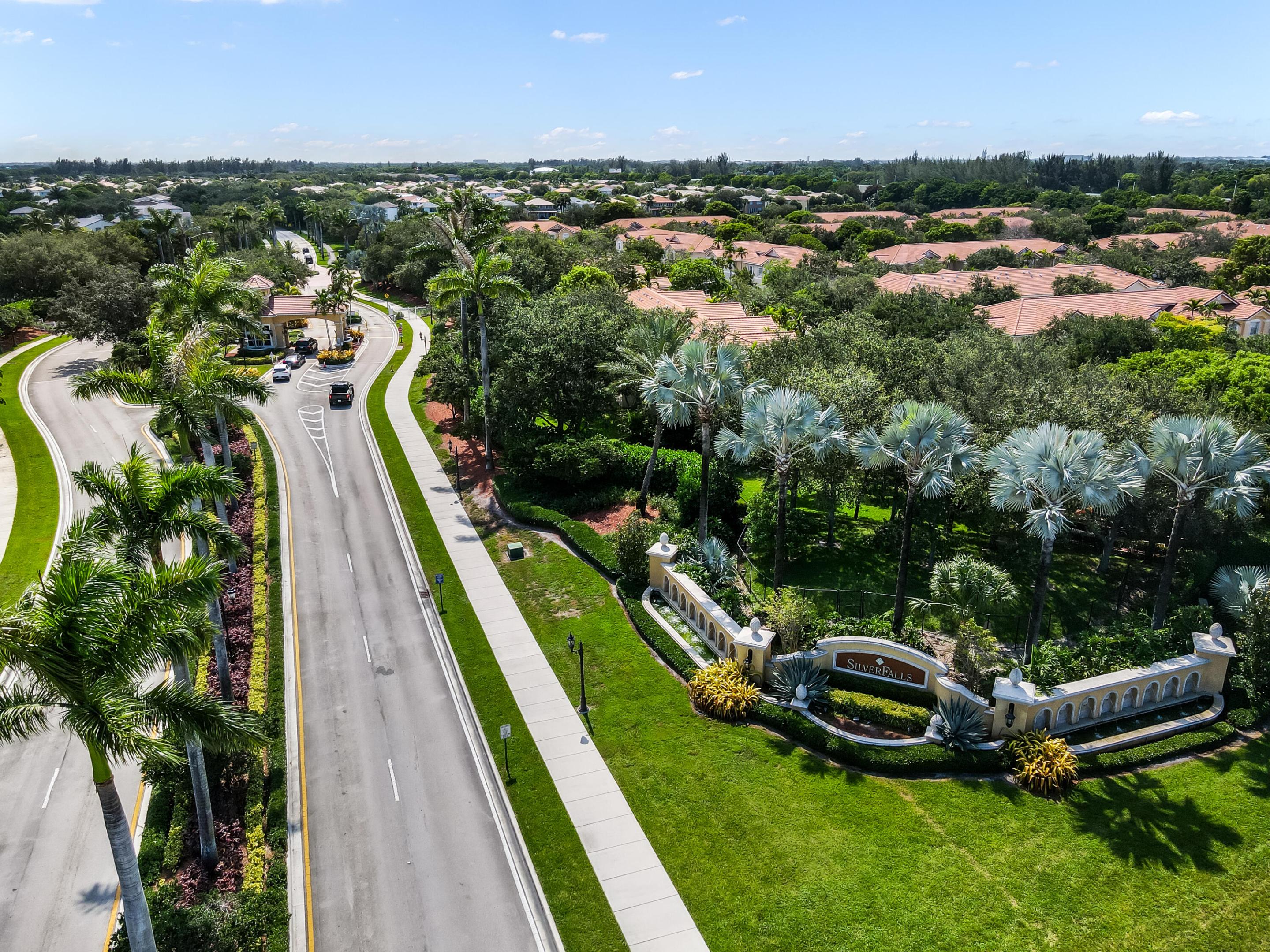 SILVER FALLS POD - Residential