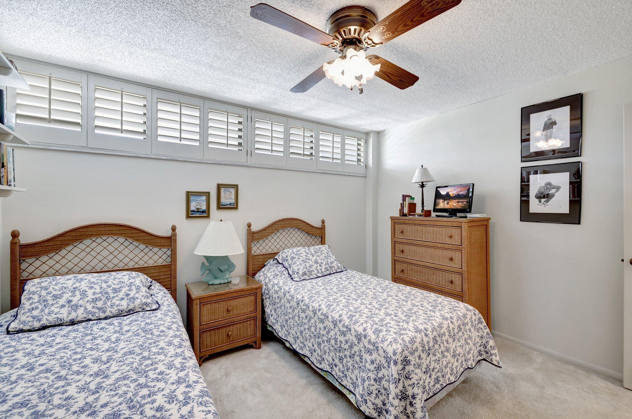 CIRCLE BAY YACHT CLUB CONDO - Residential