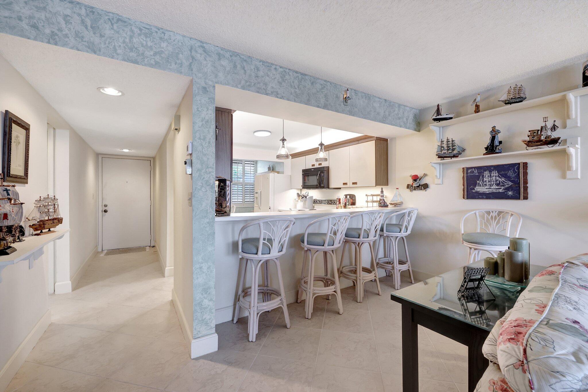 CIRCLE BAY YACHT CLUB CONDO - Residential