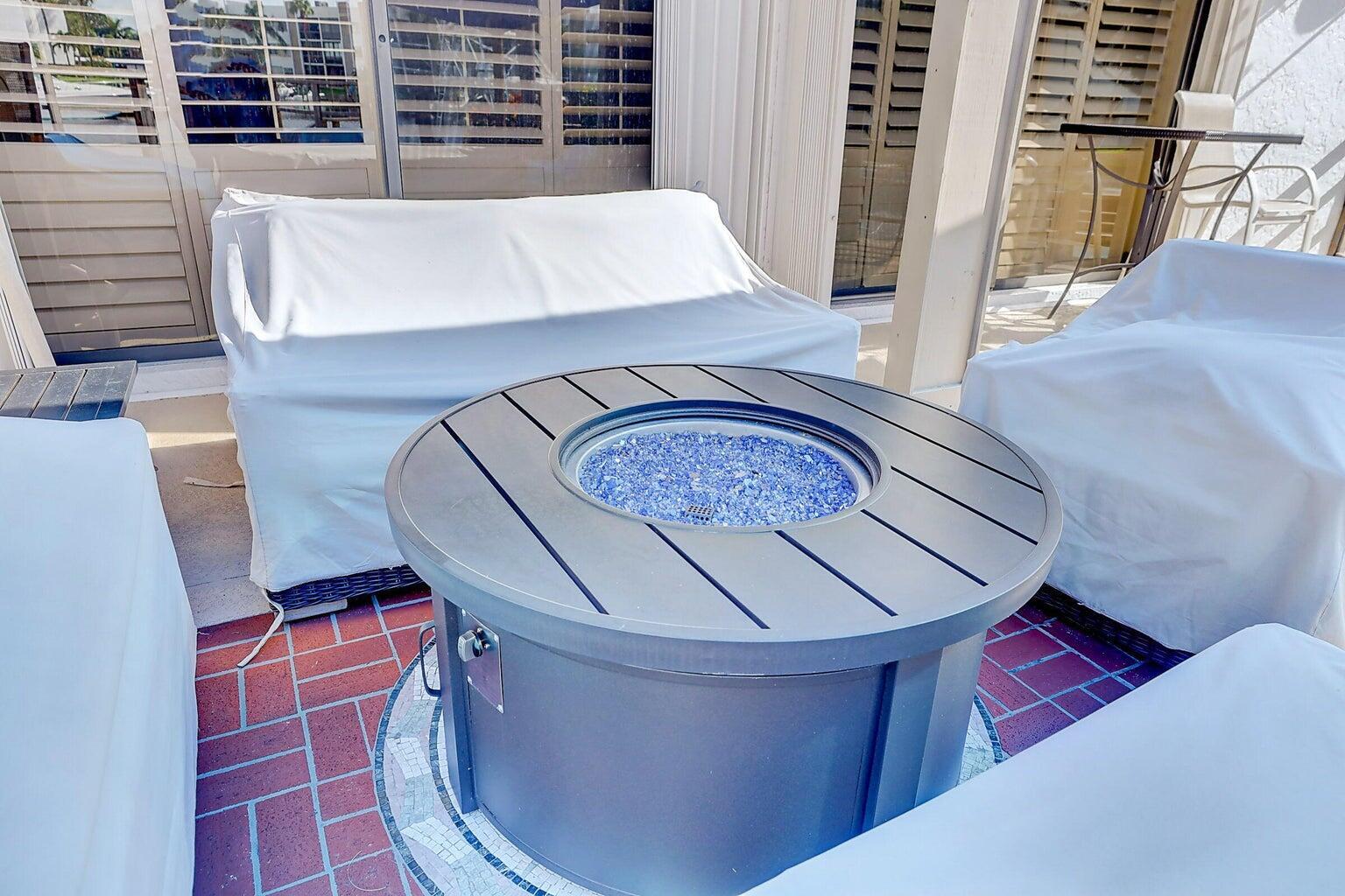 CIRCLE BAY YACHT CLUB CONDO - Residential