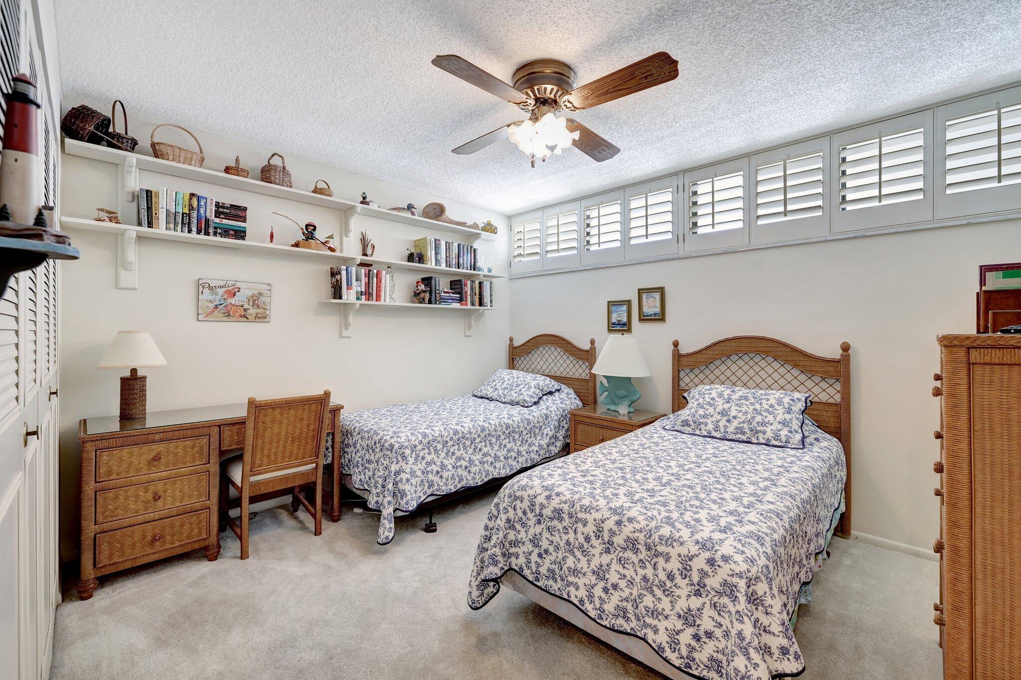 CIRCLE BAY YACHT CLUB CONDO - Residential