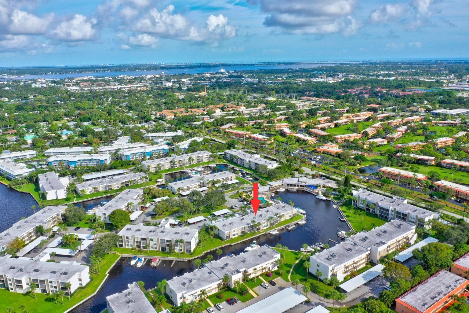 CIRCLE BAY YACHT CLUB CONDO - Residential