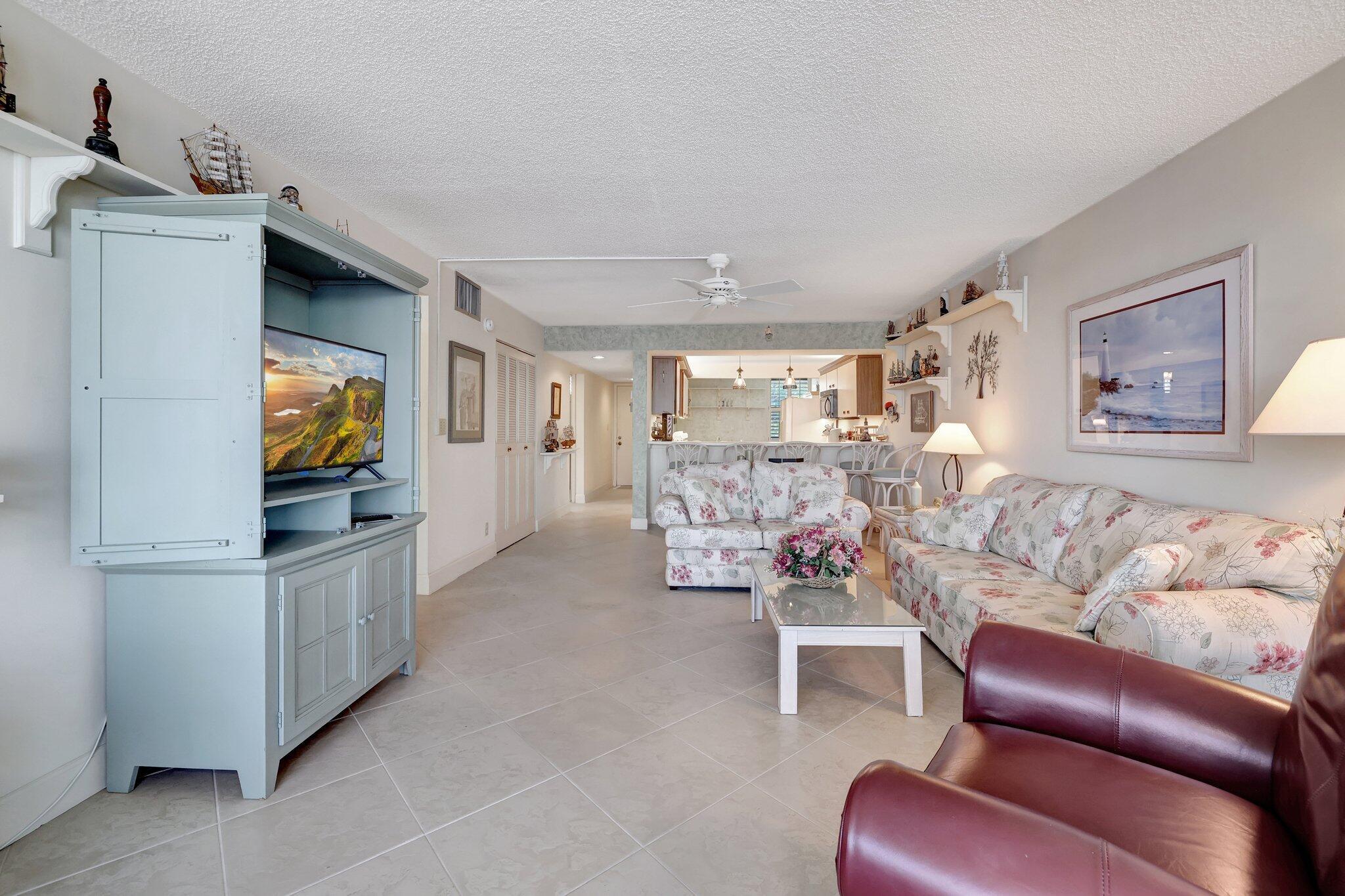 CIRCLE BAY YACHT CLUB CONDO - Residential