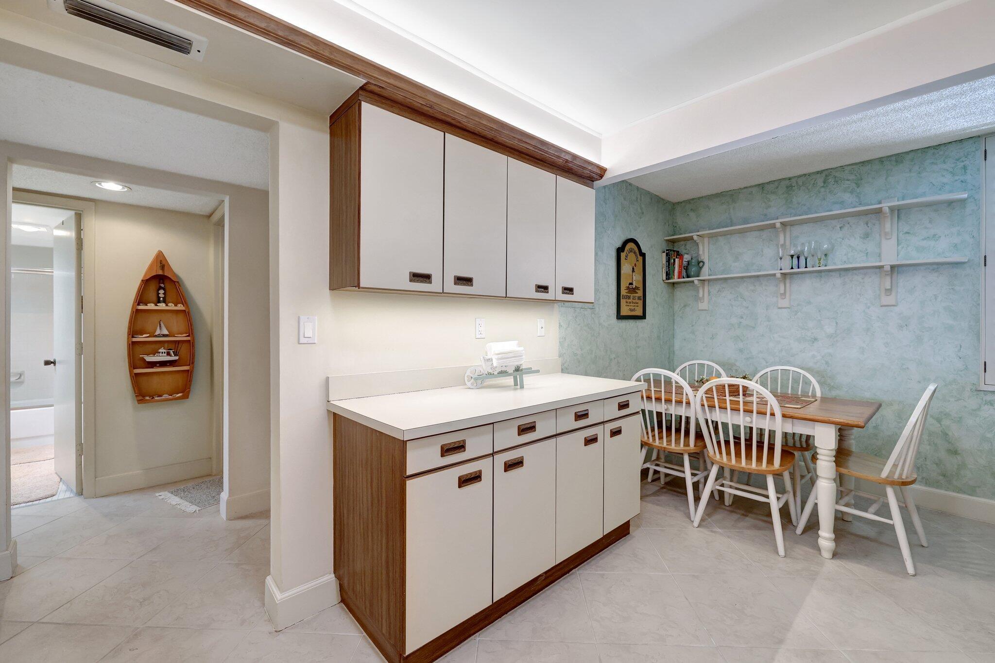 CIRCLE BAY YACHT CLUB CONDO - Residential