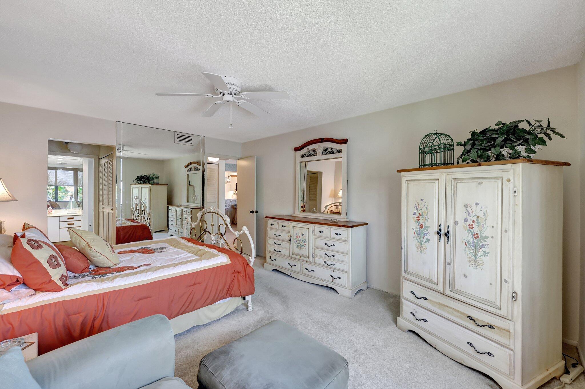 CIRCLE BAY YACHT CLUB CONDO - Residential