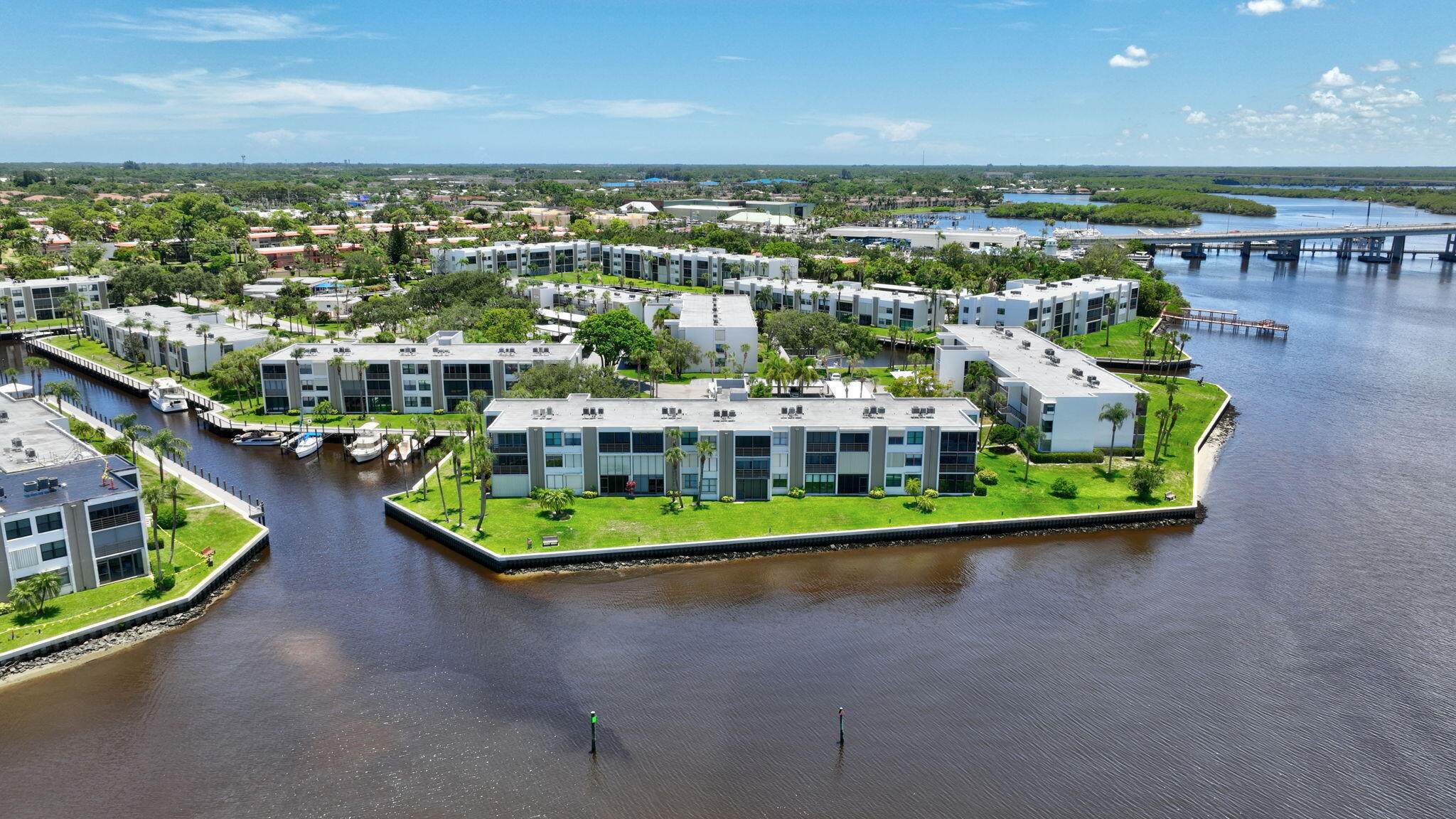 CIRCLE BAY YACHT CLUB CONDO - Residential