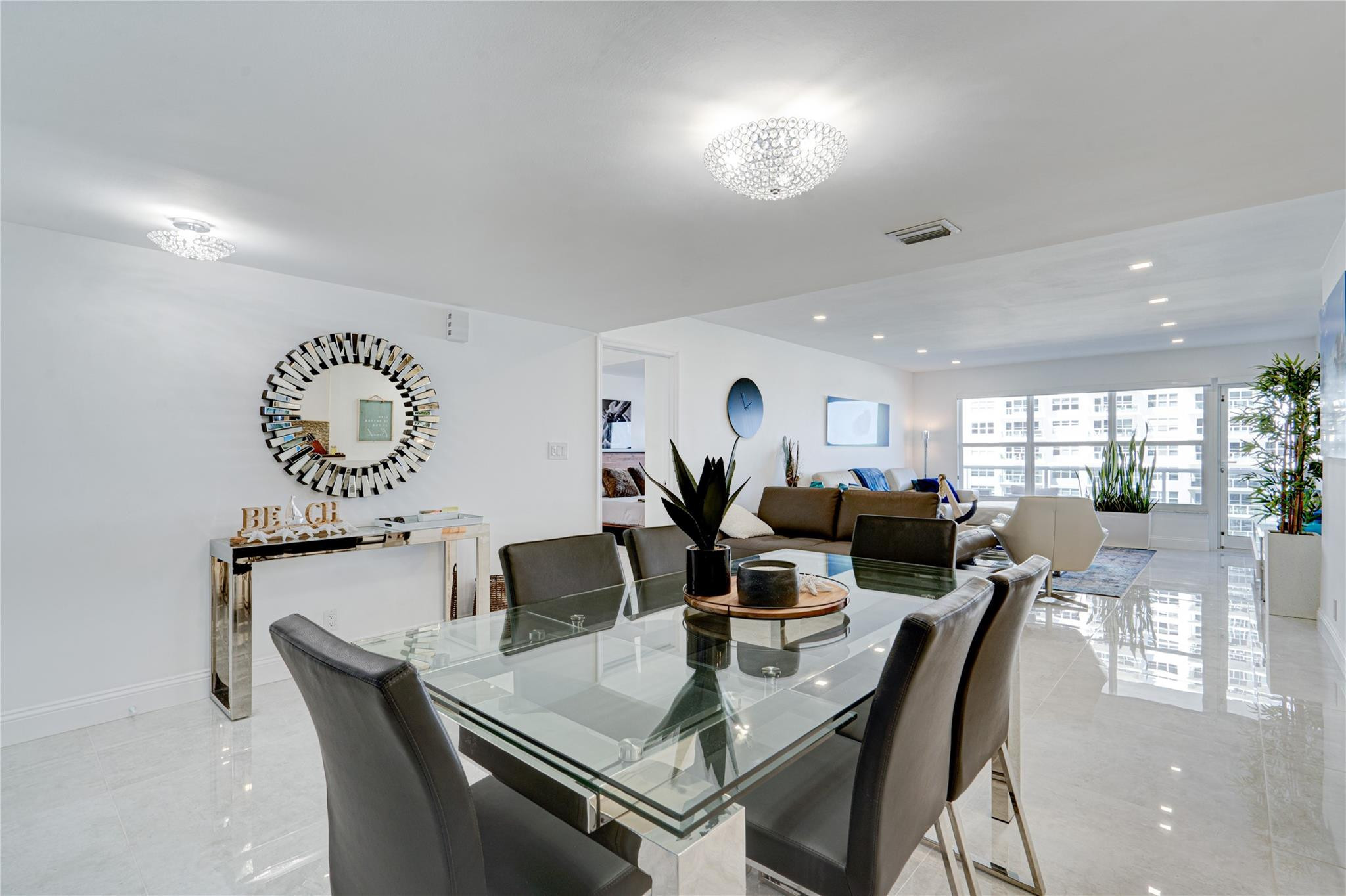 PLAYA DEL SOL CONDO - Residential