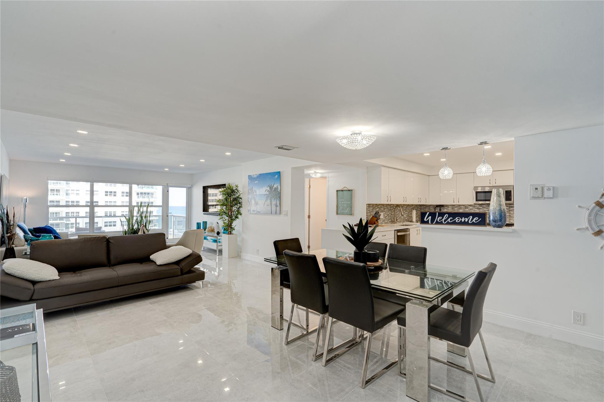 PLAYA DEL SOL CONDO - Residential