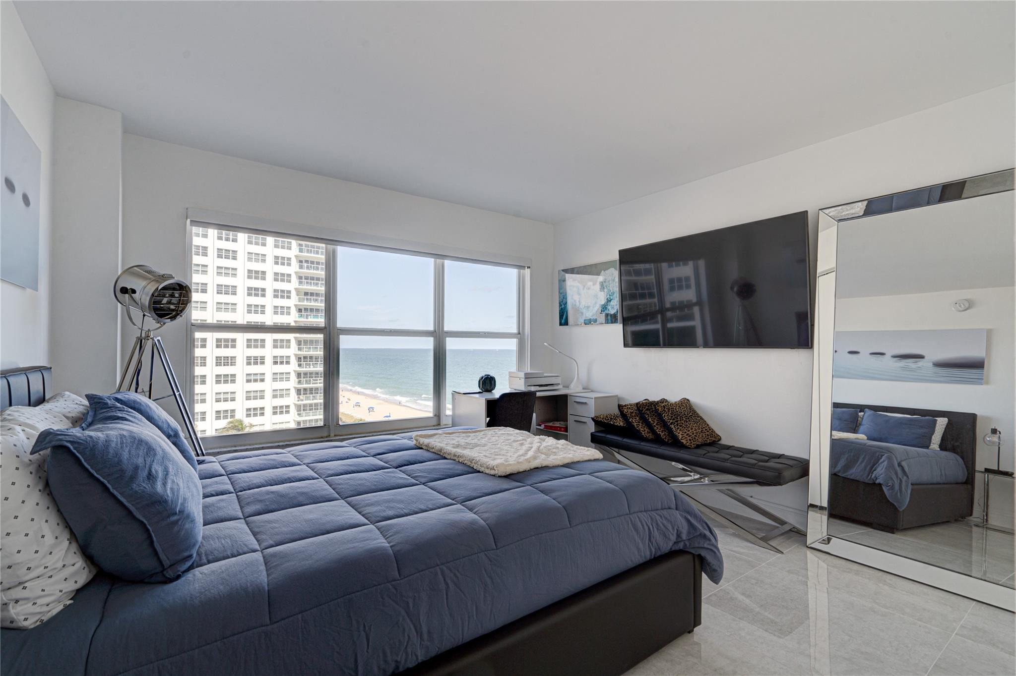 PLAYA DEL SOL CONDO - Residential