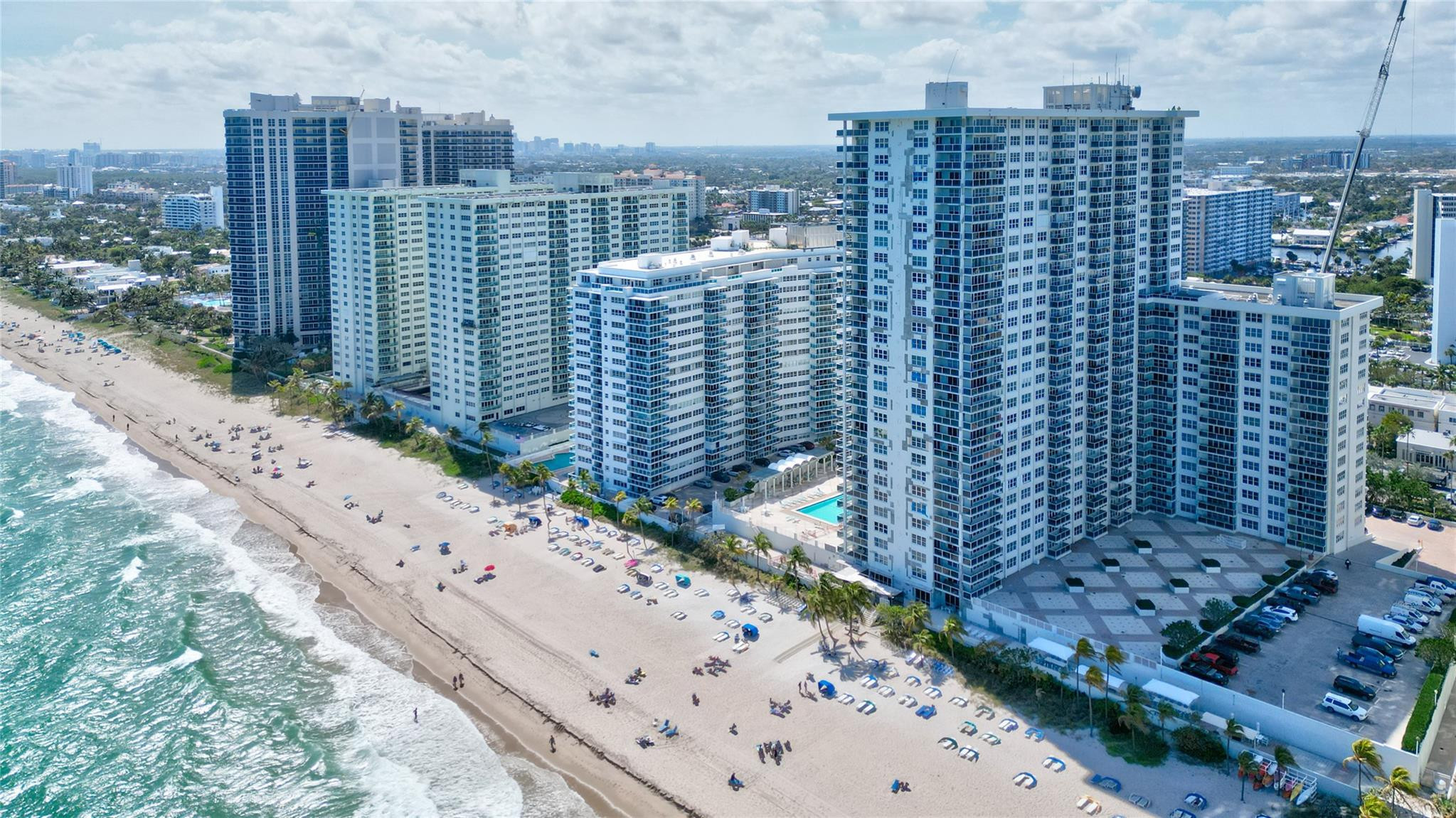 PLAYA DEL SOL CONDO - Residential