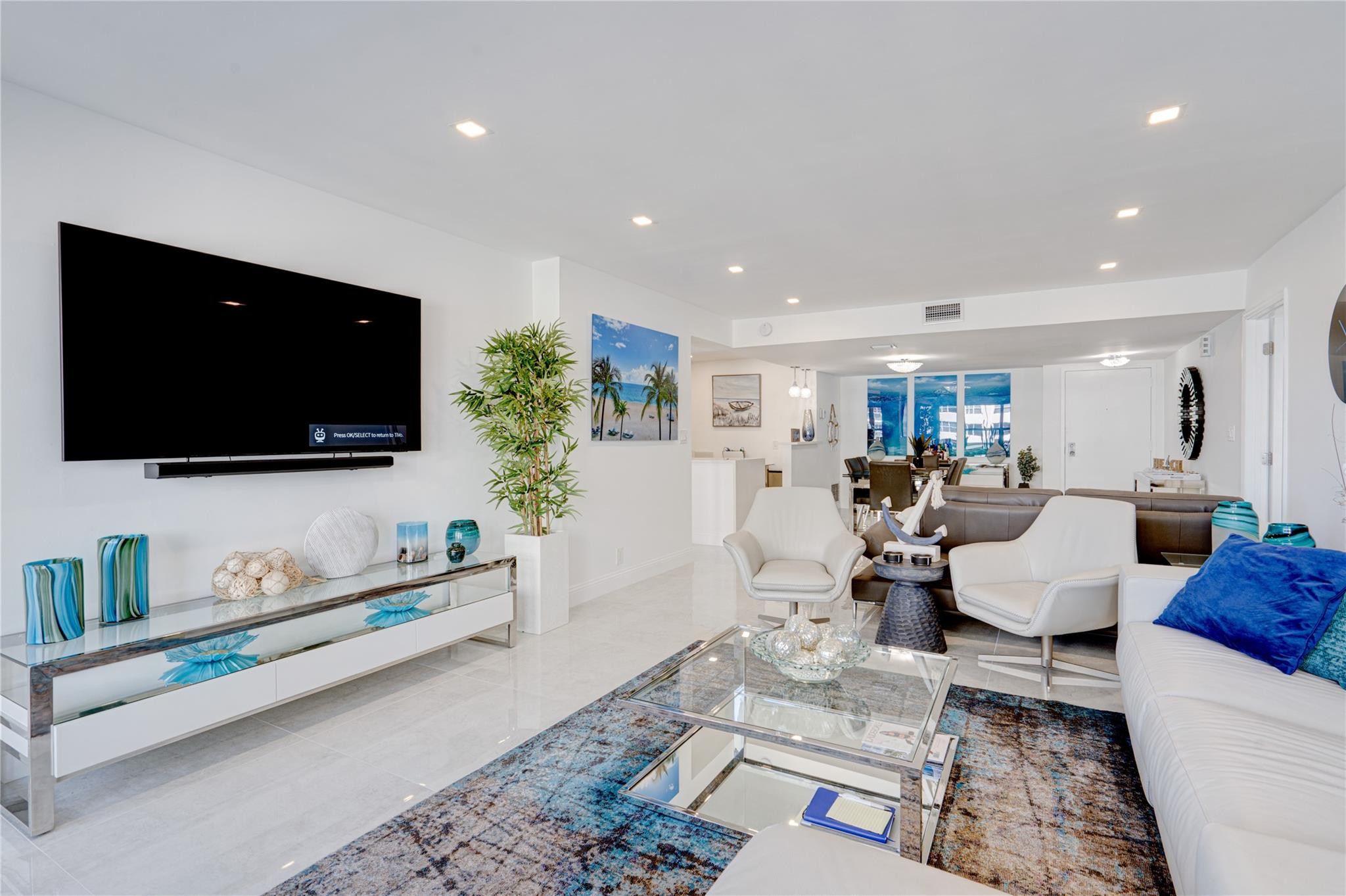 PLAYA DEL SOL CONDO - Residential