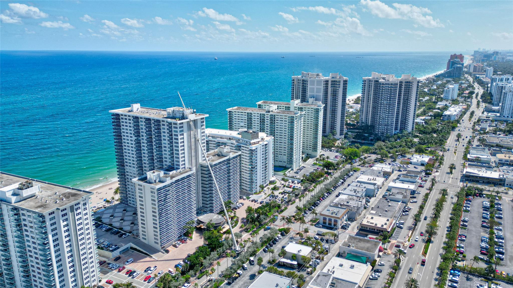 PLAYA DEL SOL CONDO - Residential