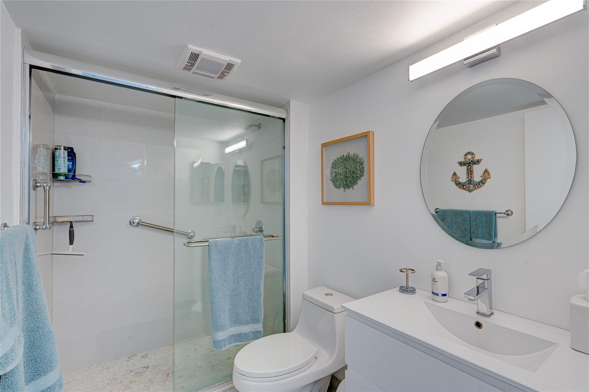 PLAYA DEL SOL CONDO - Residential