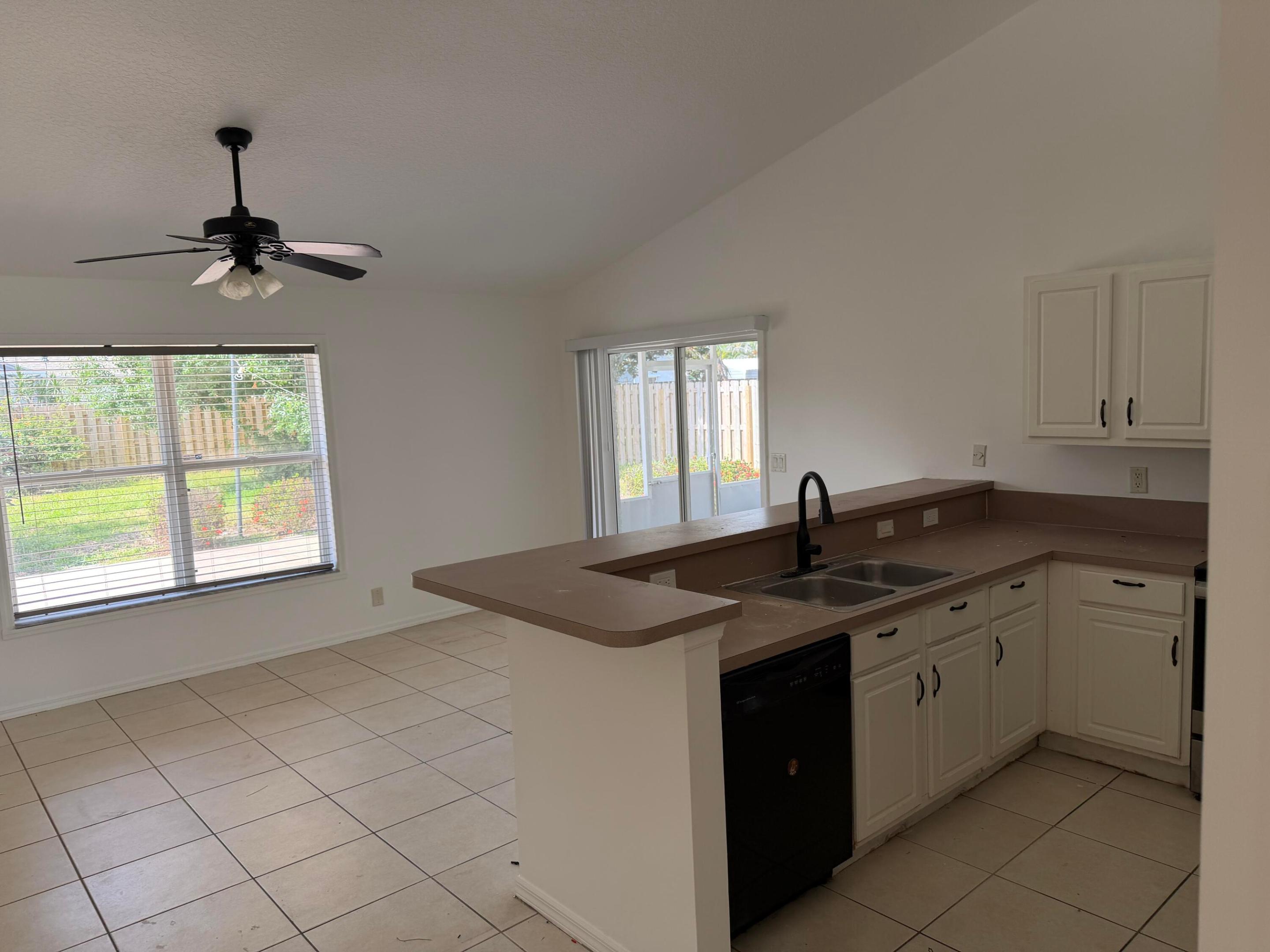 PORT ST LUCIE SECTION 7 - Residential