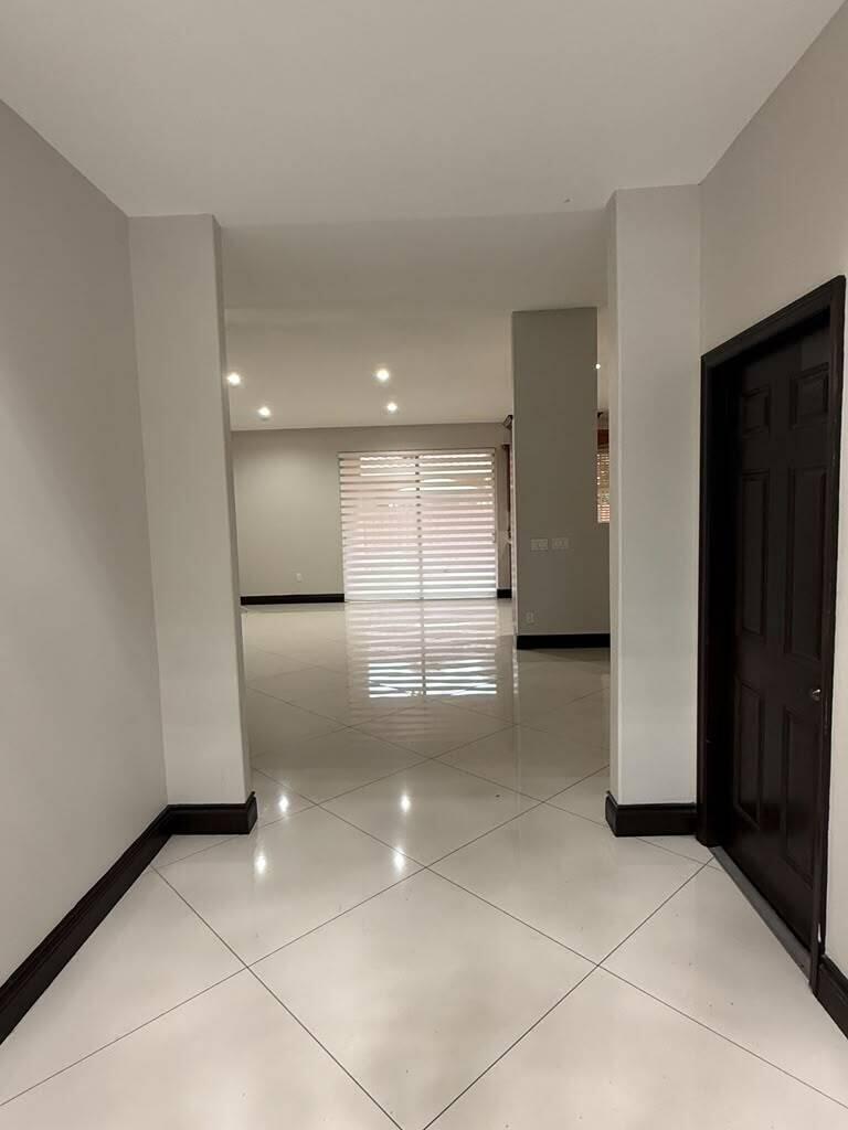 WEST LAKES GARDENS 2ND ADDN - Residential Lease