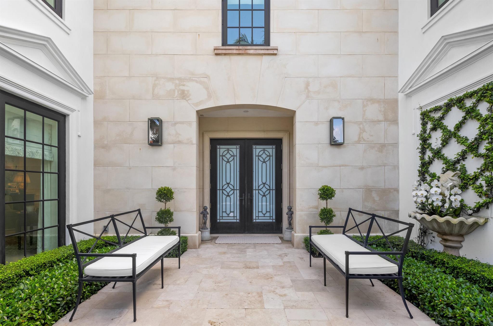 FLORAL PARK - Residential