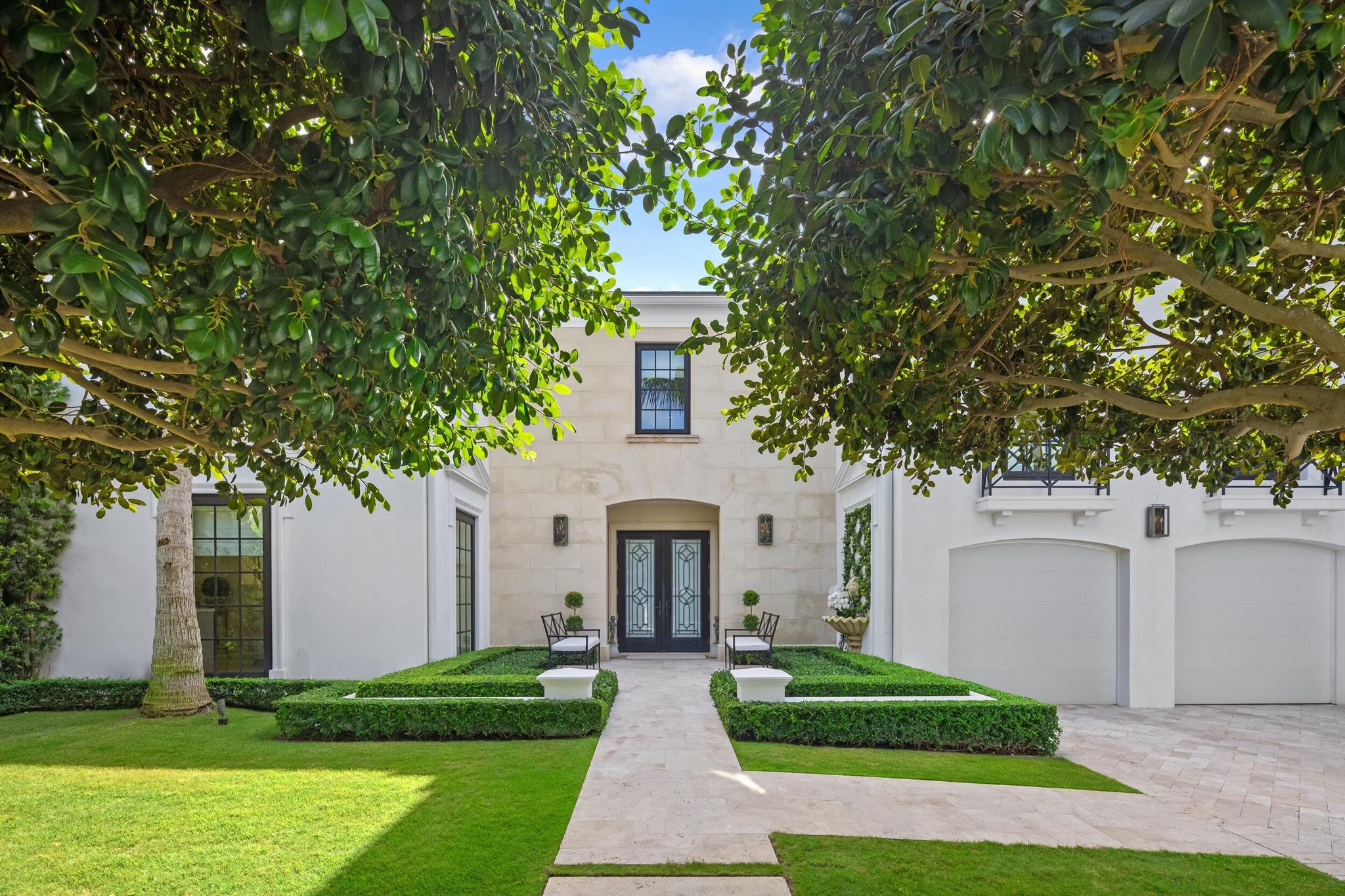 FLORAL PARK - Residential