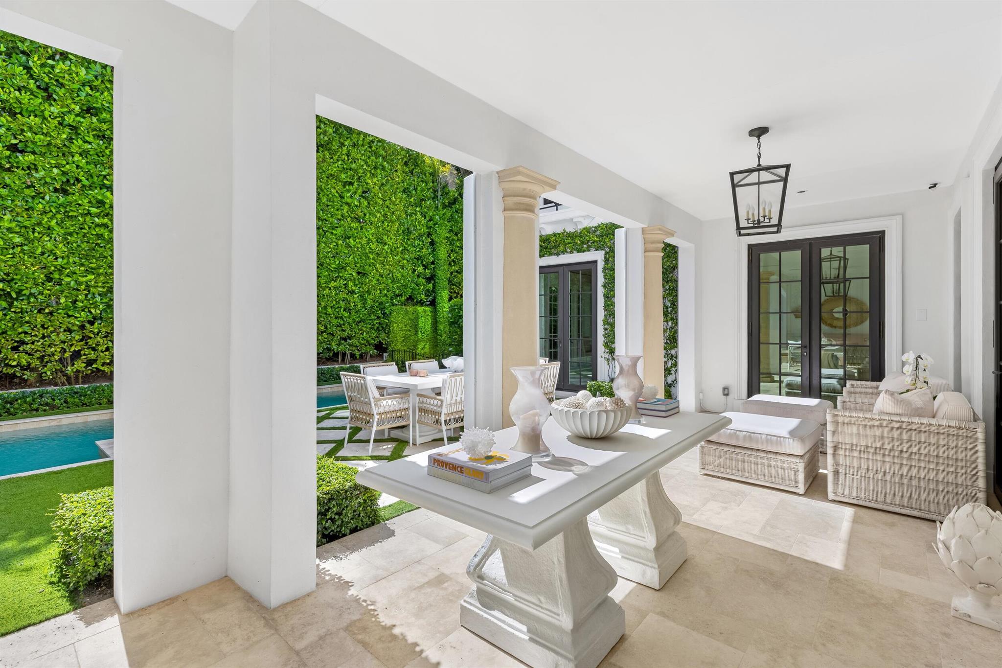 FLORAL PARK - Residential
