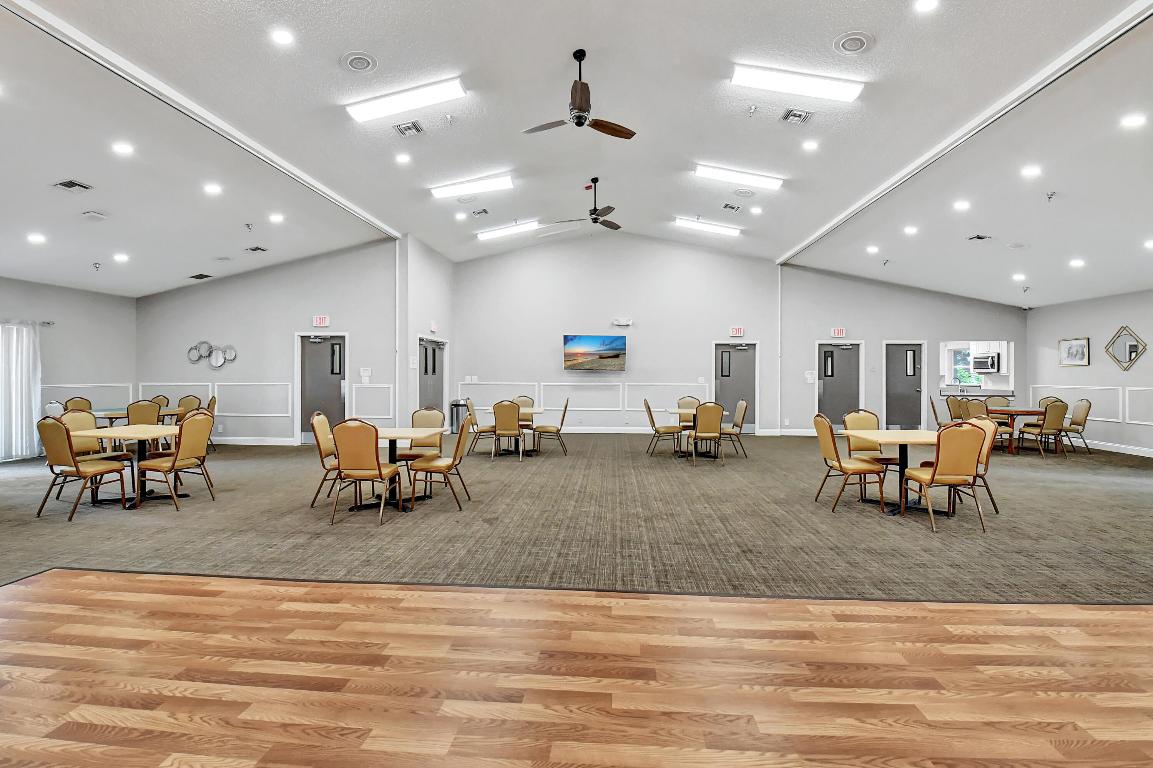 WHISPER WALK /EASTGATE - Residential