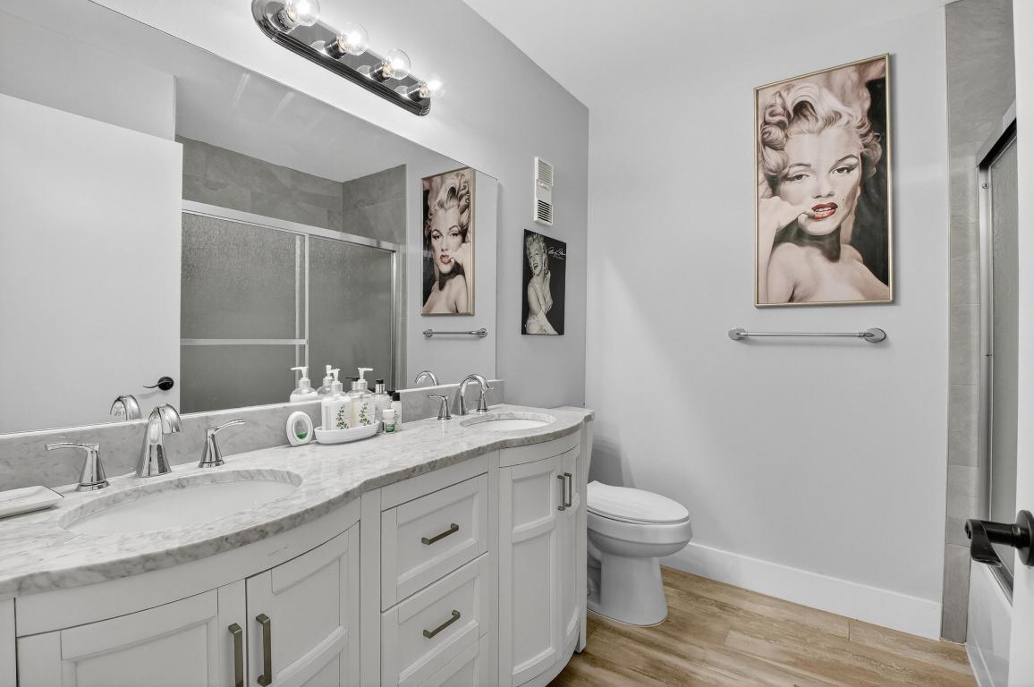WHISPER WALK /EASTGATE - Residential